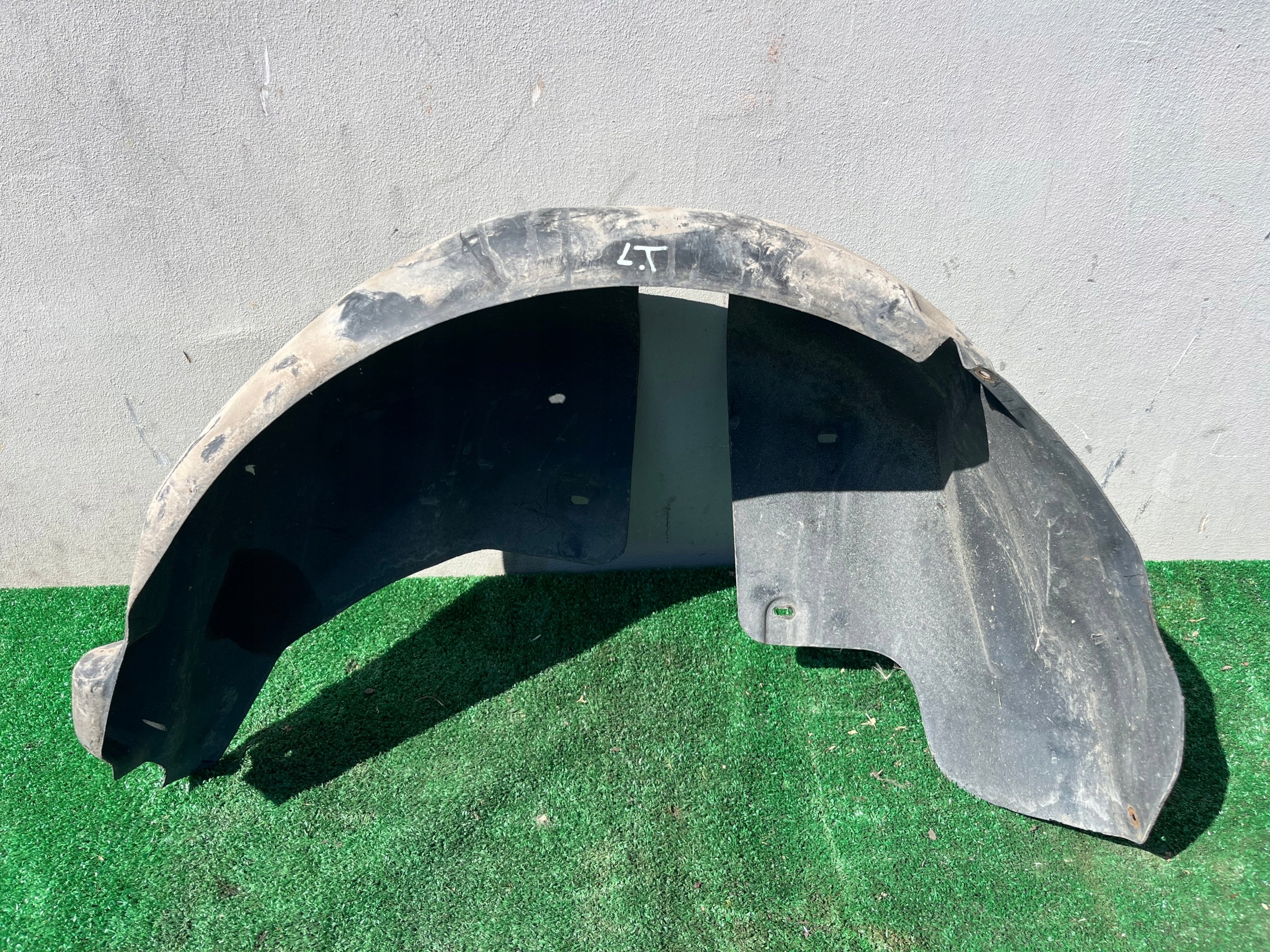 mudguard left rear. OPEL CORSA E