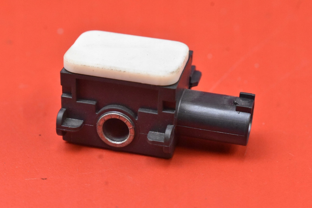 impact sensor 0038202826 MERCEDES S-KLASA W221 05-09
