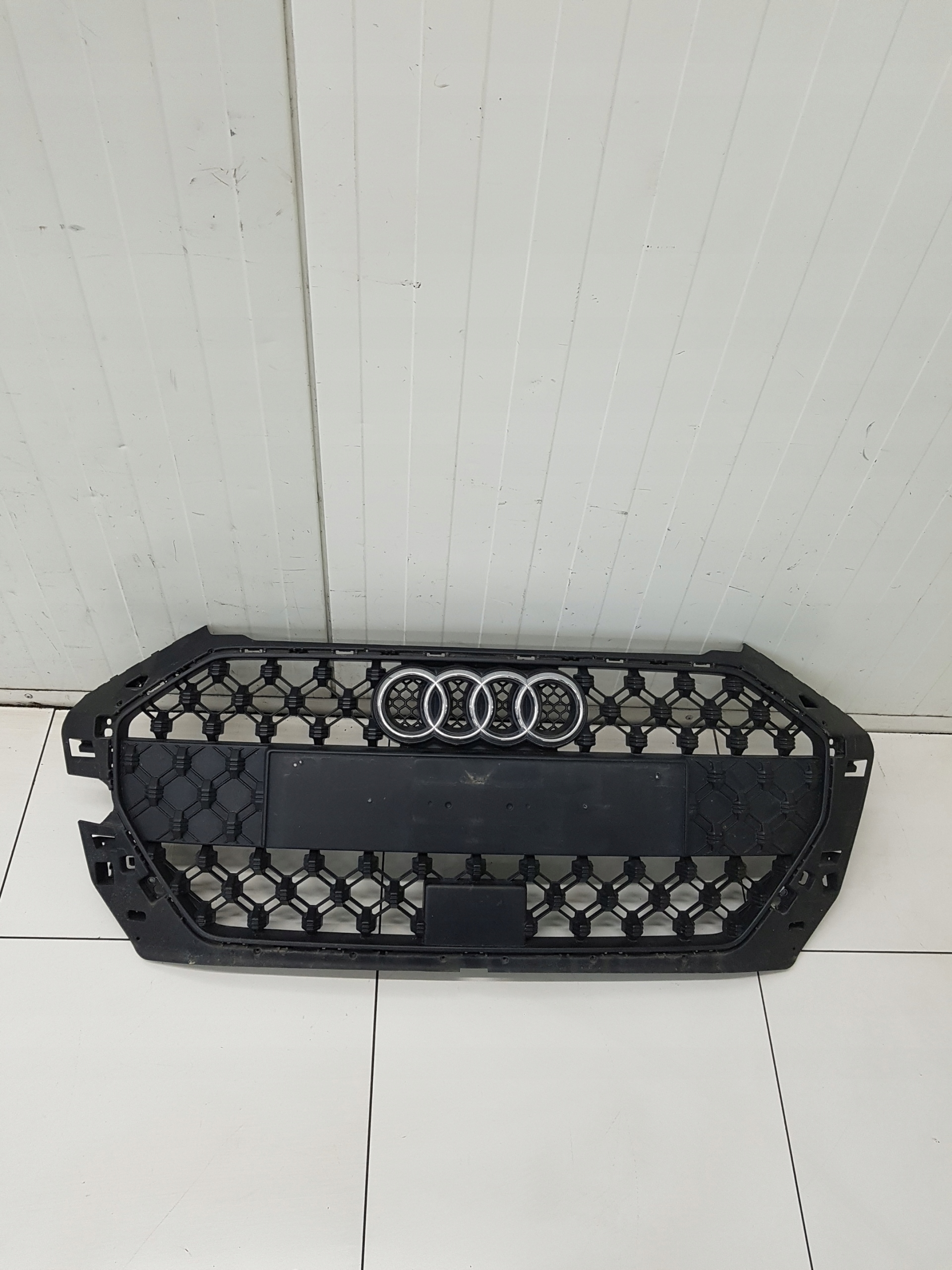 Grill Grill AUDI A1 II 82A 2020 82A853653D