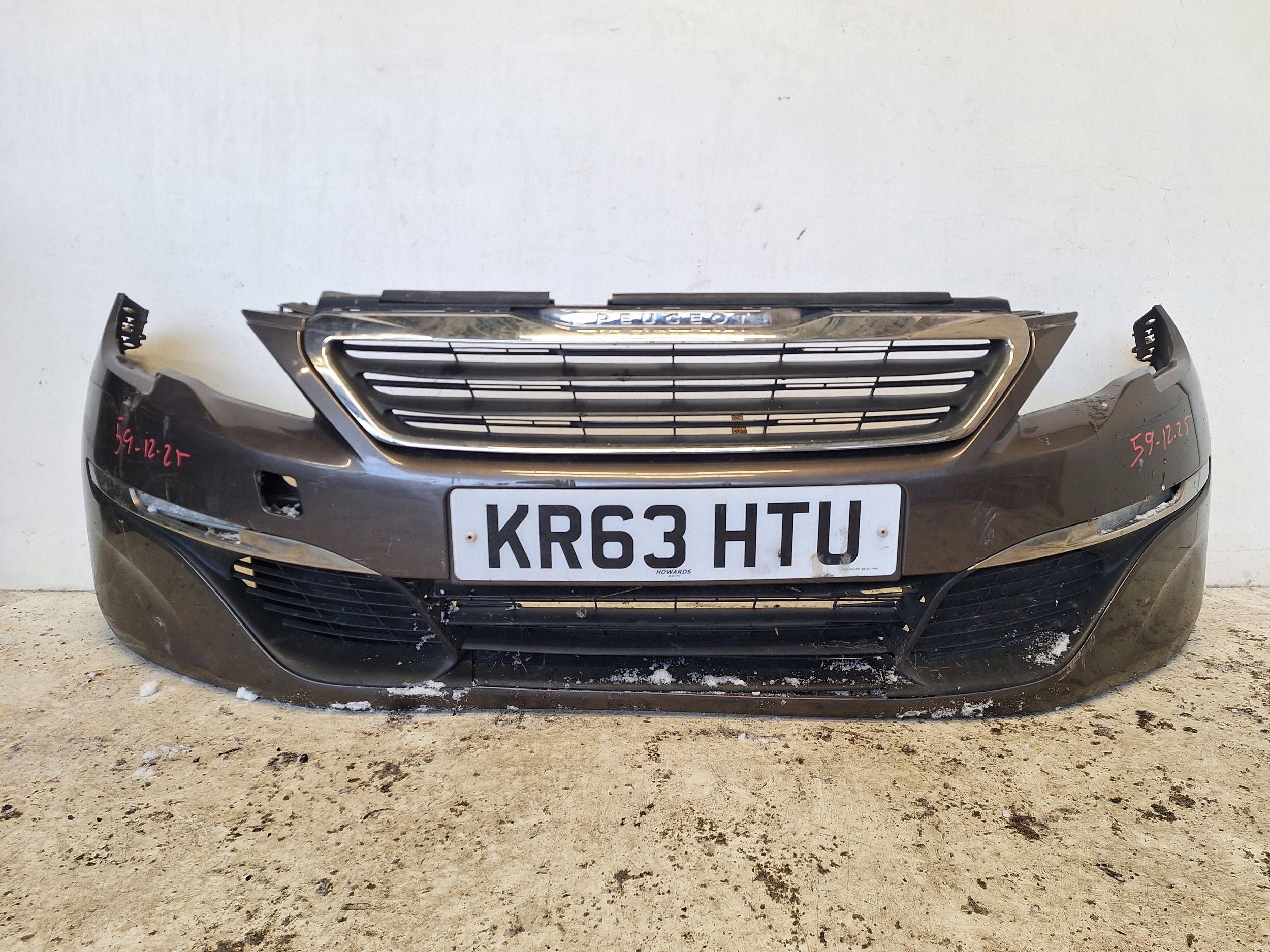 PEUGEOT 308 T9 13-17 bumper + LED