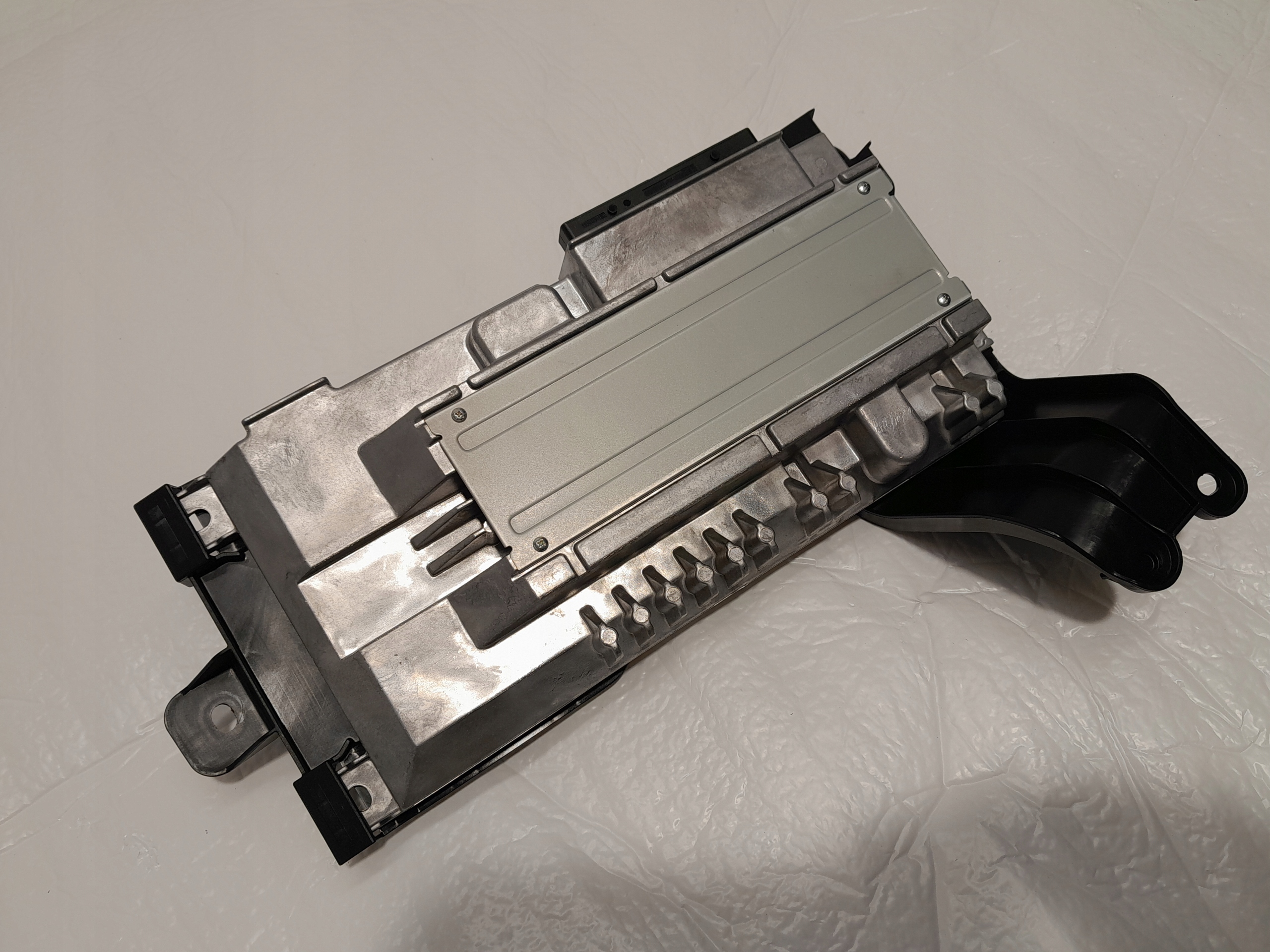 AUDI Q5 80A amplifier bang&OLUFSEN 80A035223A