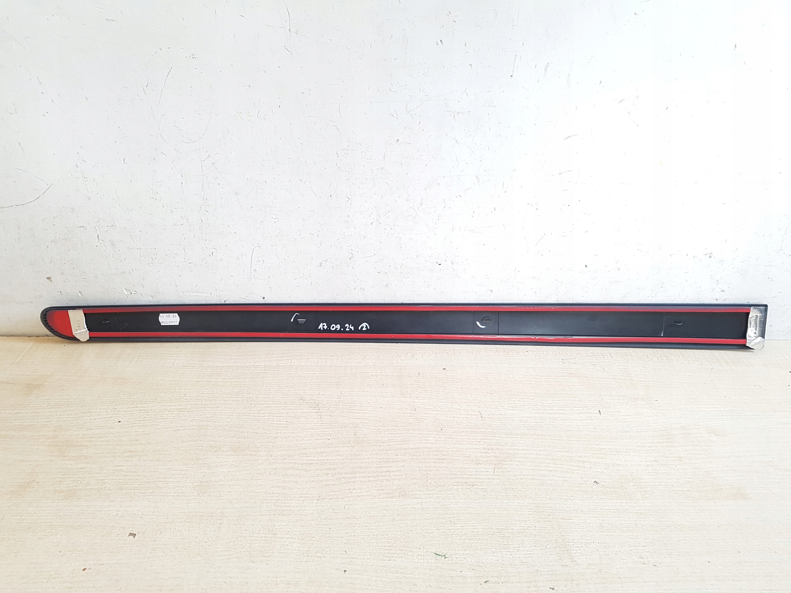 OPEL ZAFIRA B listwa drzwi lewy przód 13137772 Numer katalogowy części 13137772