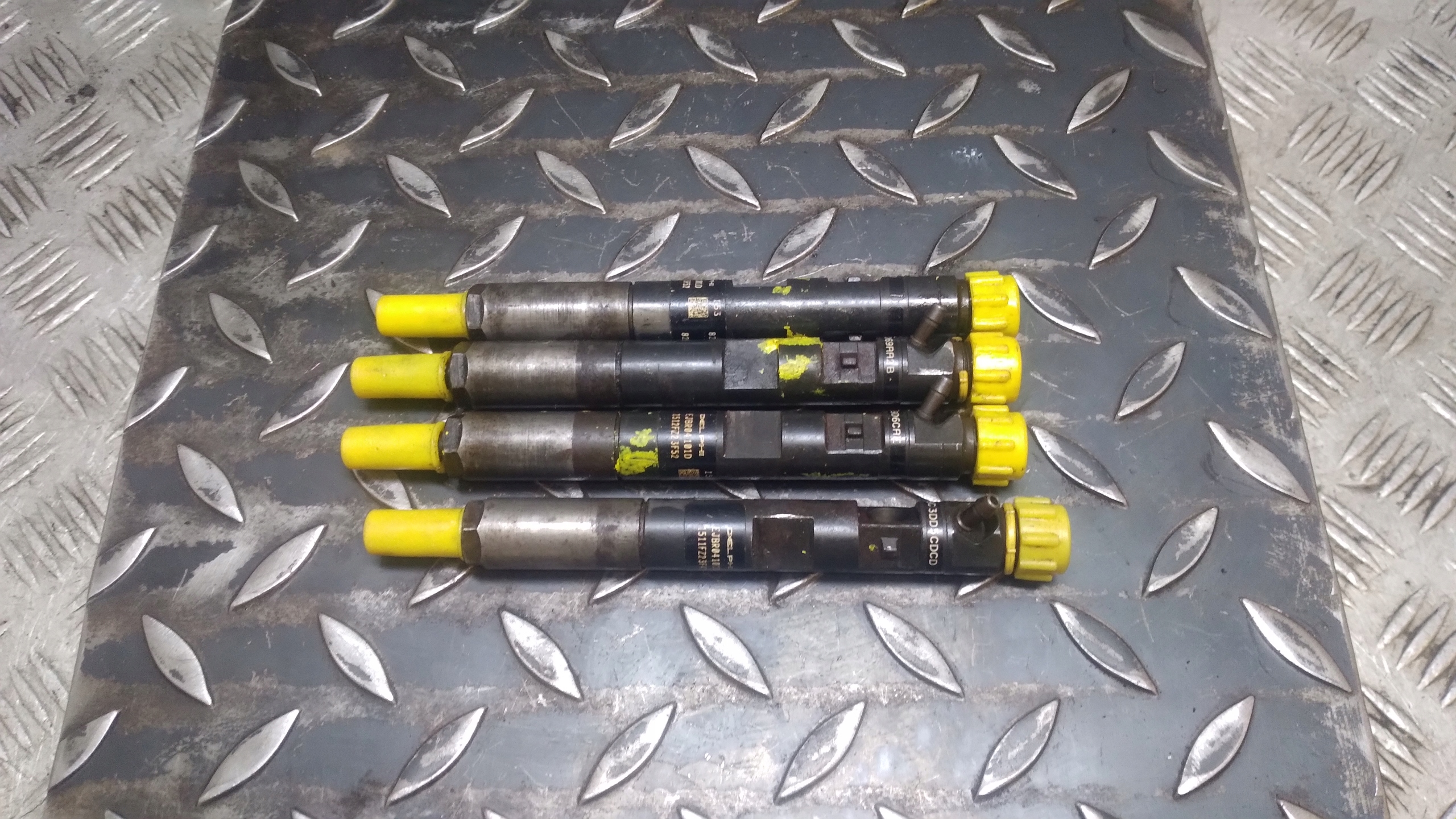 Einspritzdüse Einspritzdüse KOMPLET RENAULT MEGANE 3 1.5DCI EJBR04101D