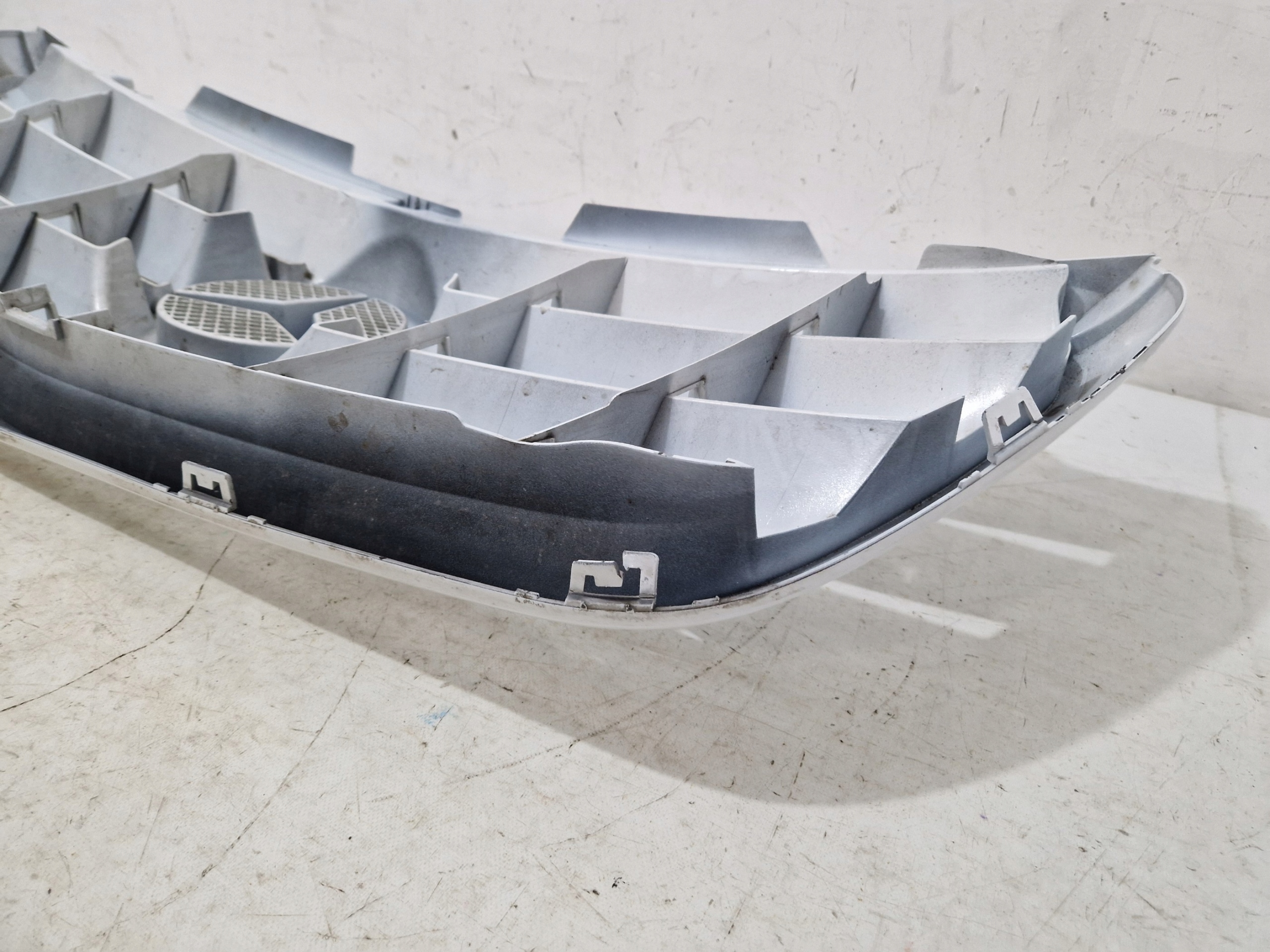 GRIGLIA Paraurti MERCEDES SPRINTER A907 A910 W910 19- A9108852600
