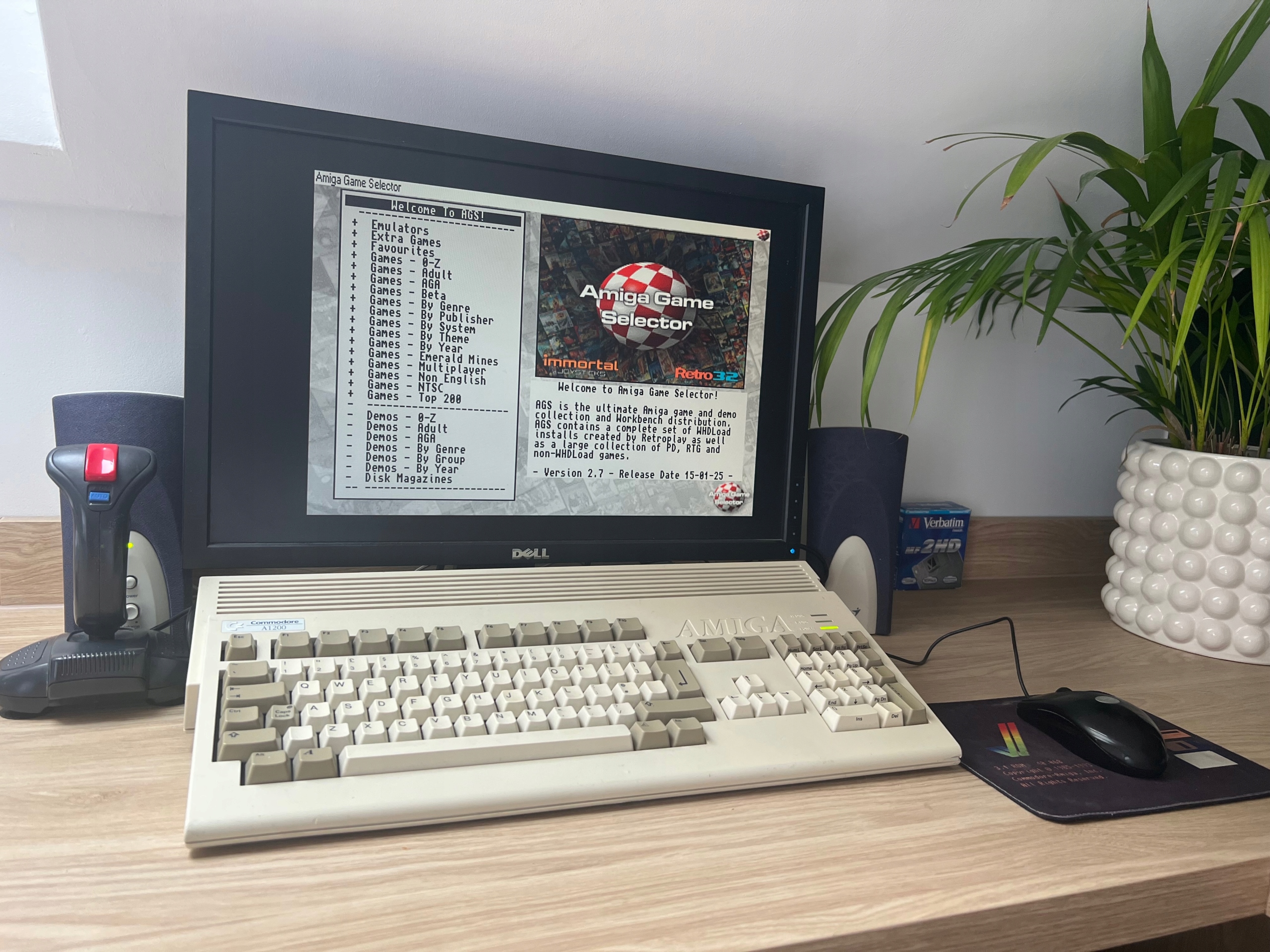Amiga 600/1200 Micro SD карта, готов , Whdload игры, Amiga GAME SELECTOR