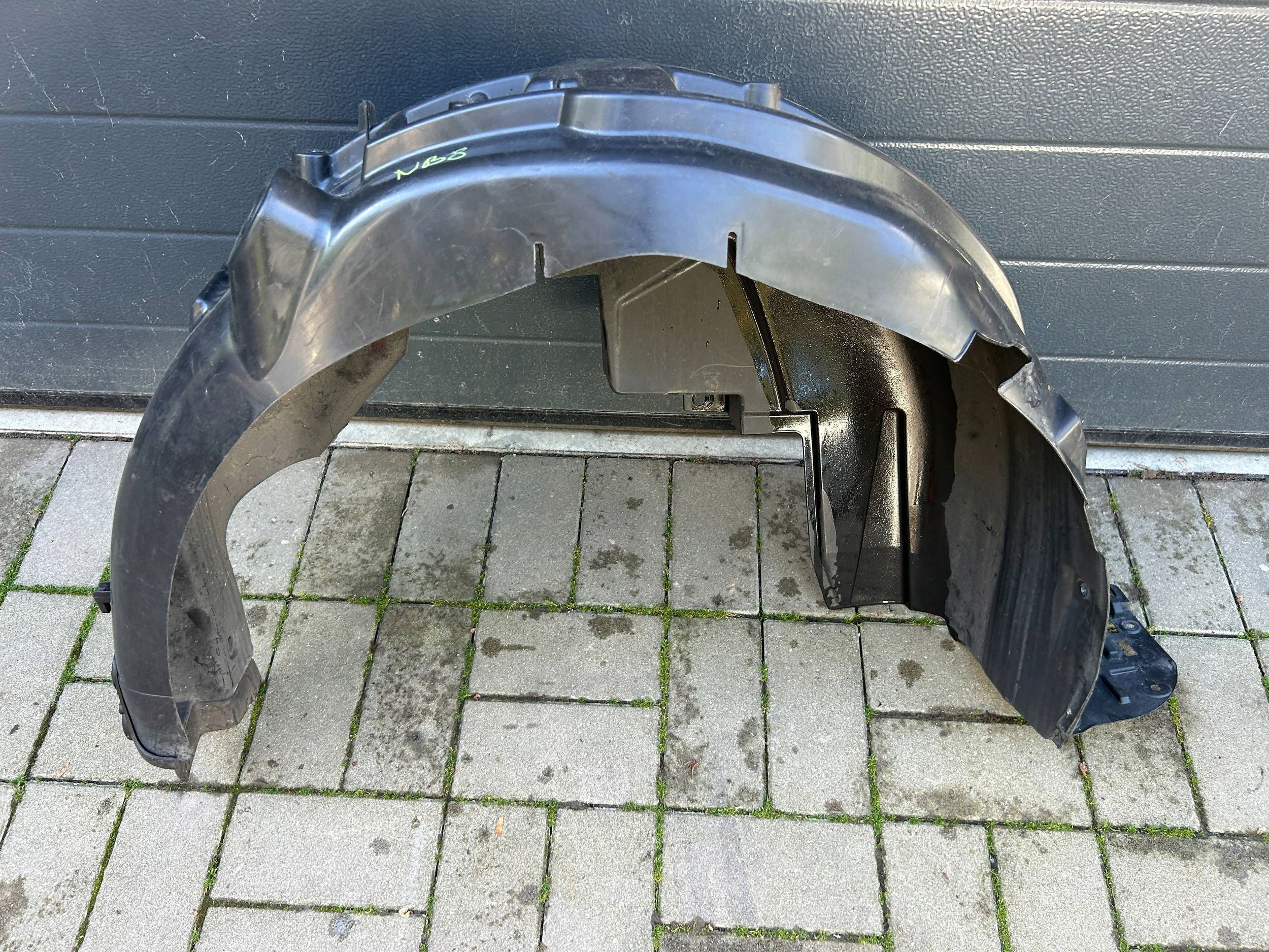 Peugeot 308 25- mudguard rear part left rear. left