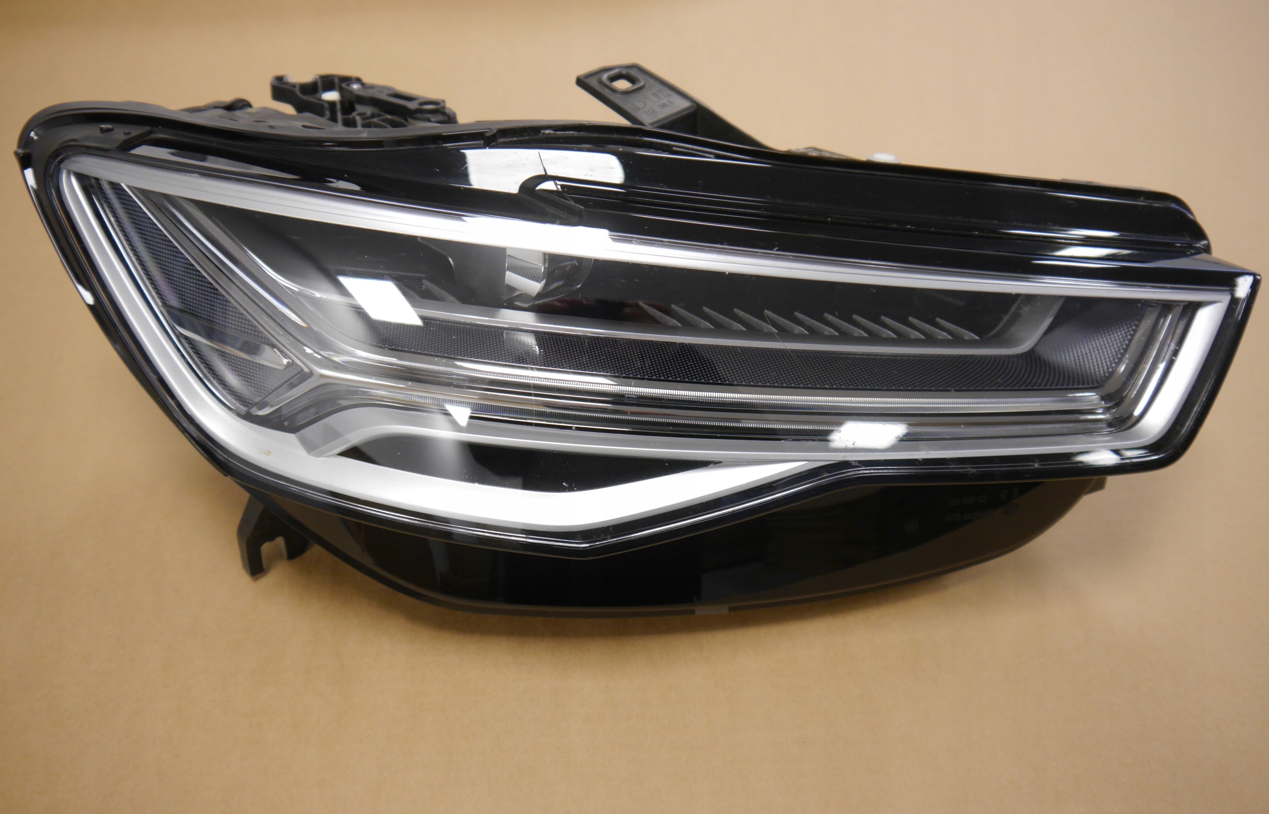 AUDI A6 C7 LAMPA PRAWA MATRIX 4G0941036