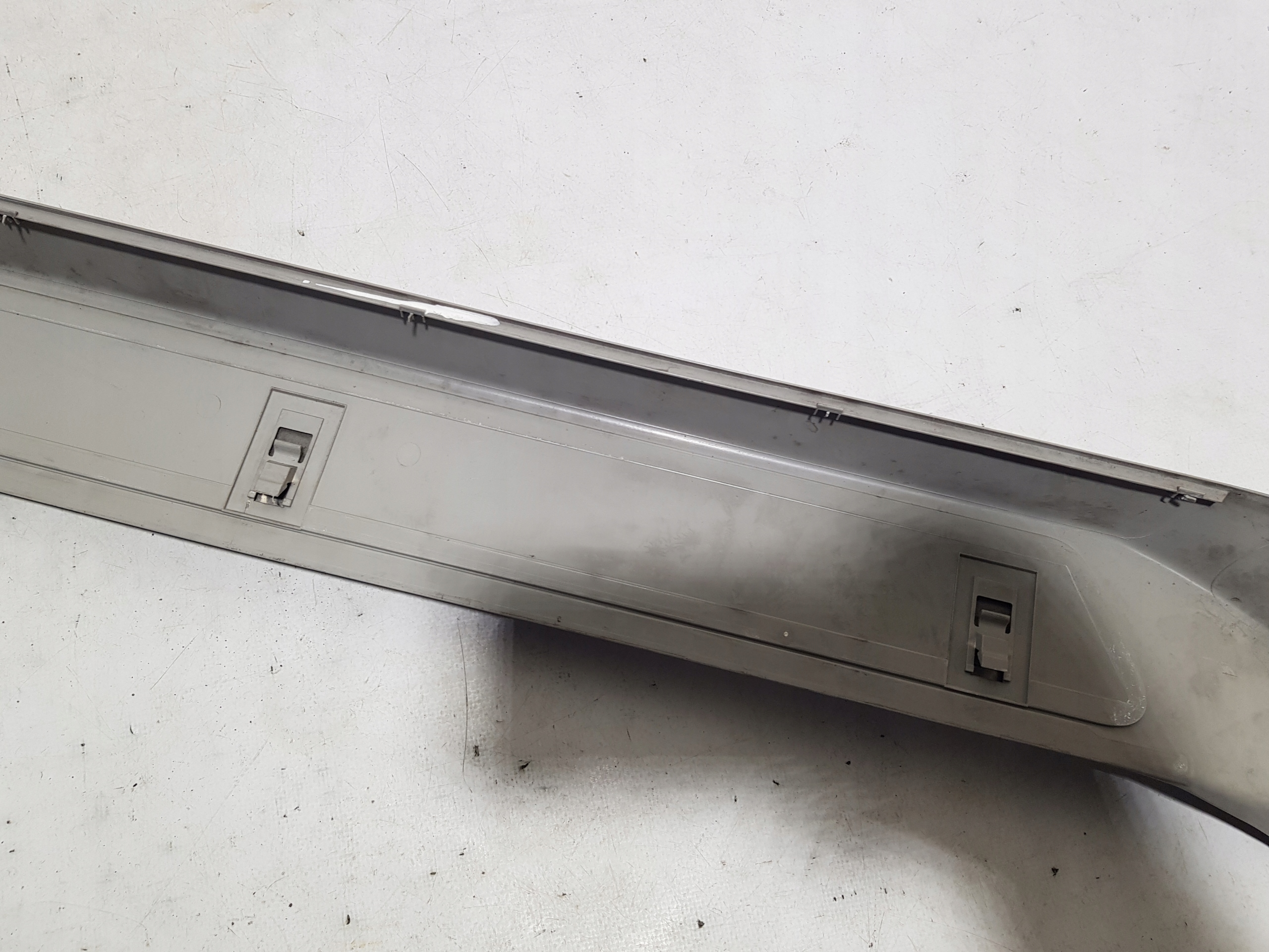 MERCEDES W207 left moulding threshold 2076800074 grey