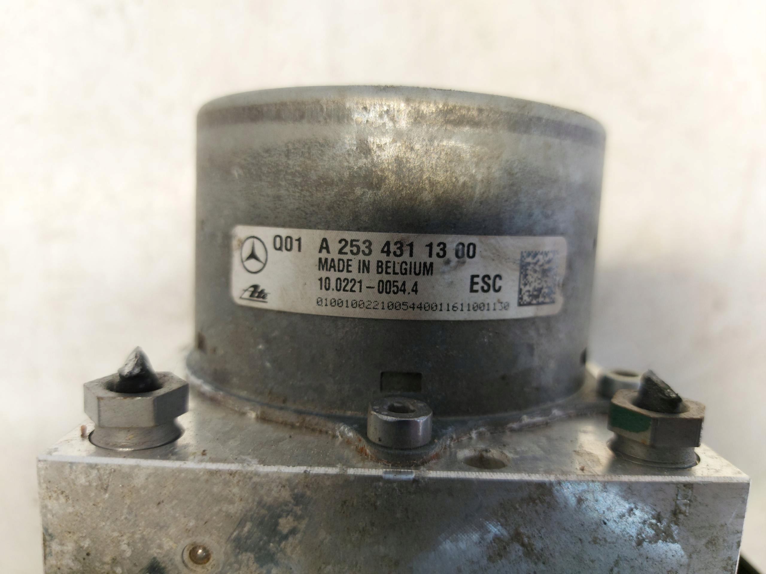MERCEDES W205 C300e pump ABS brake