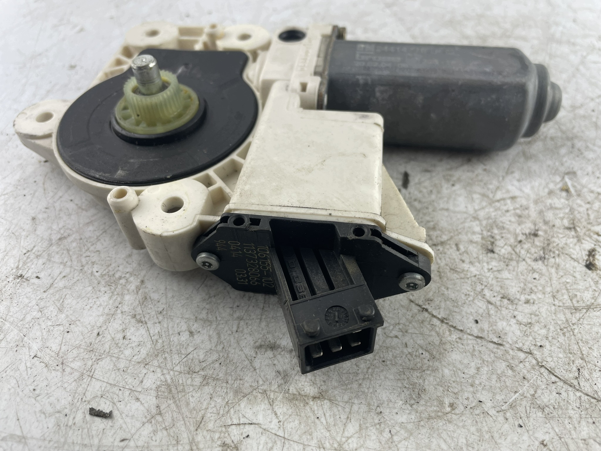 engine lifting windows left rear part 24414776 Opel Vectra C GTS