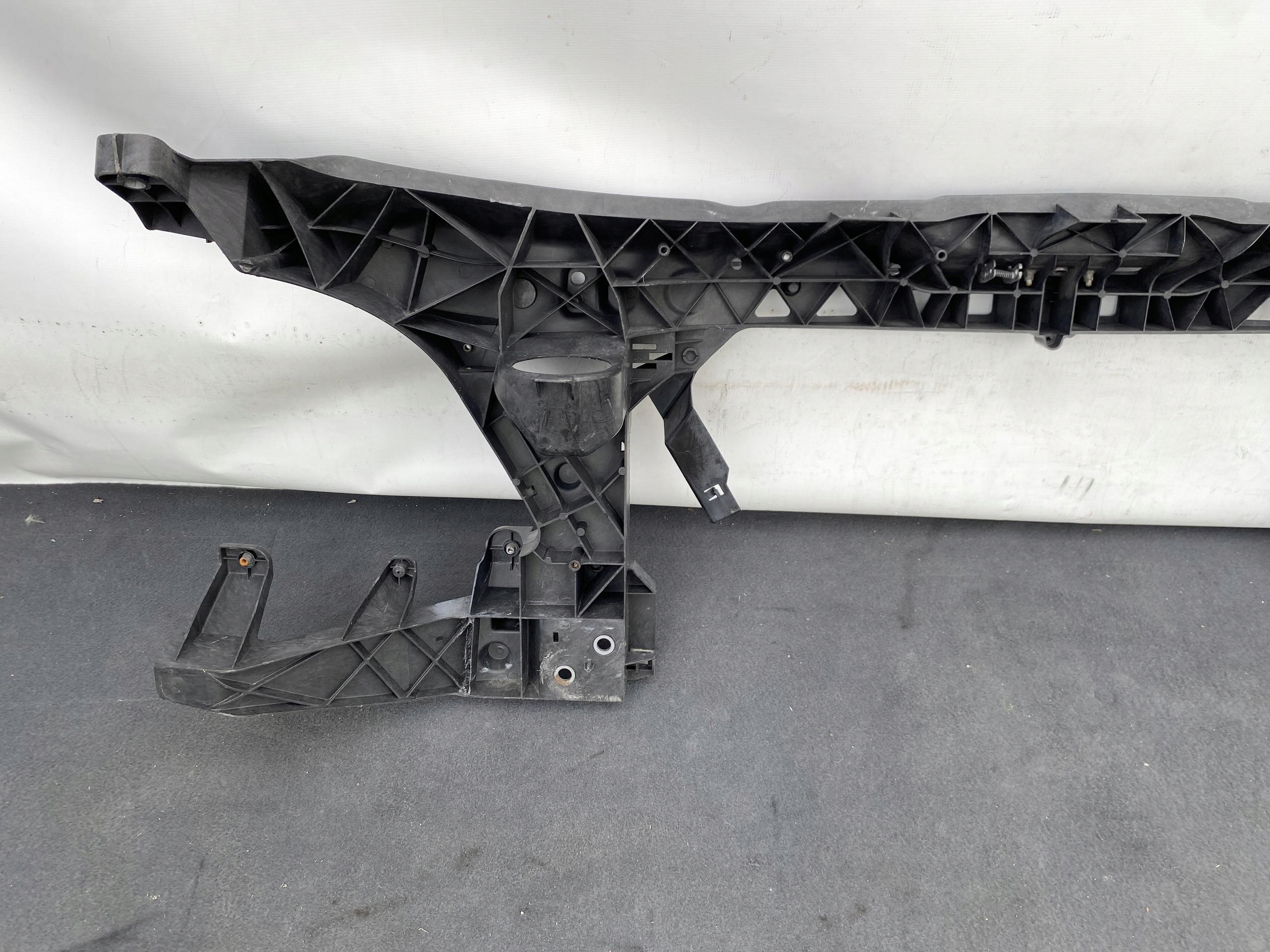 SPRINTER 906 06- pillar iron support panel for radiators 983533198002 original