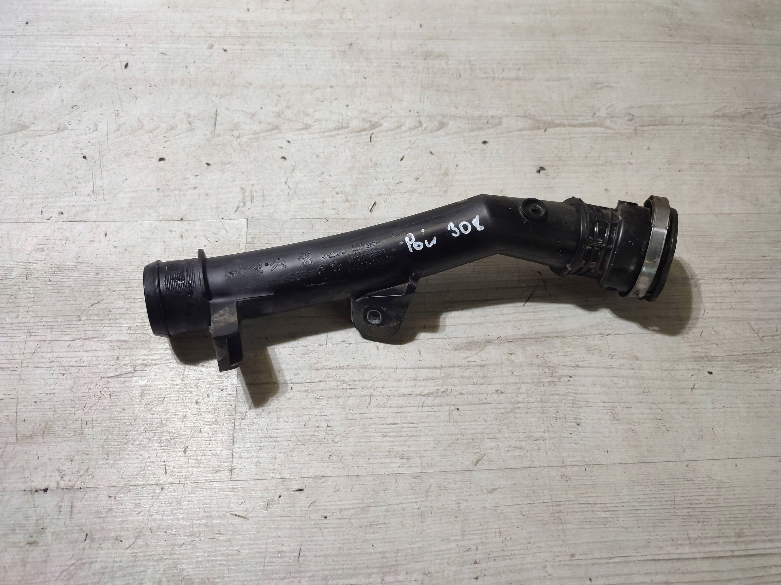 Peugeot 308 2019 pipe / hose dolotowy air