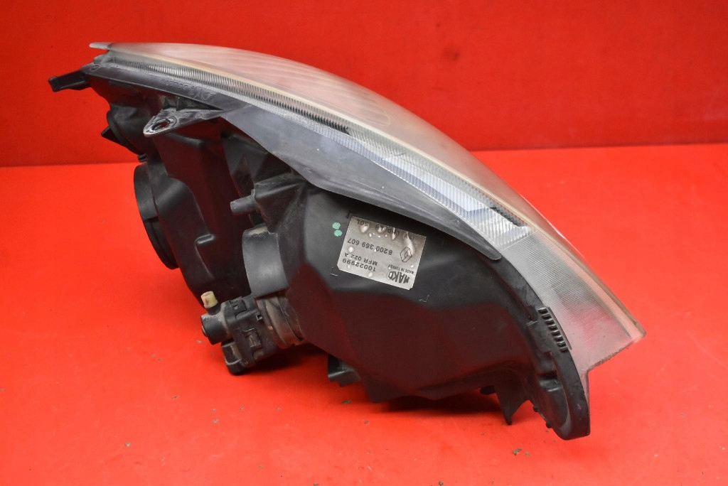 REFLEKTOR left light front EU 8200369607 RENAULT THALIA 1 and LIFT 02-06