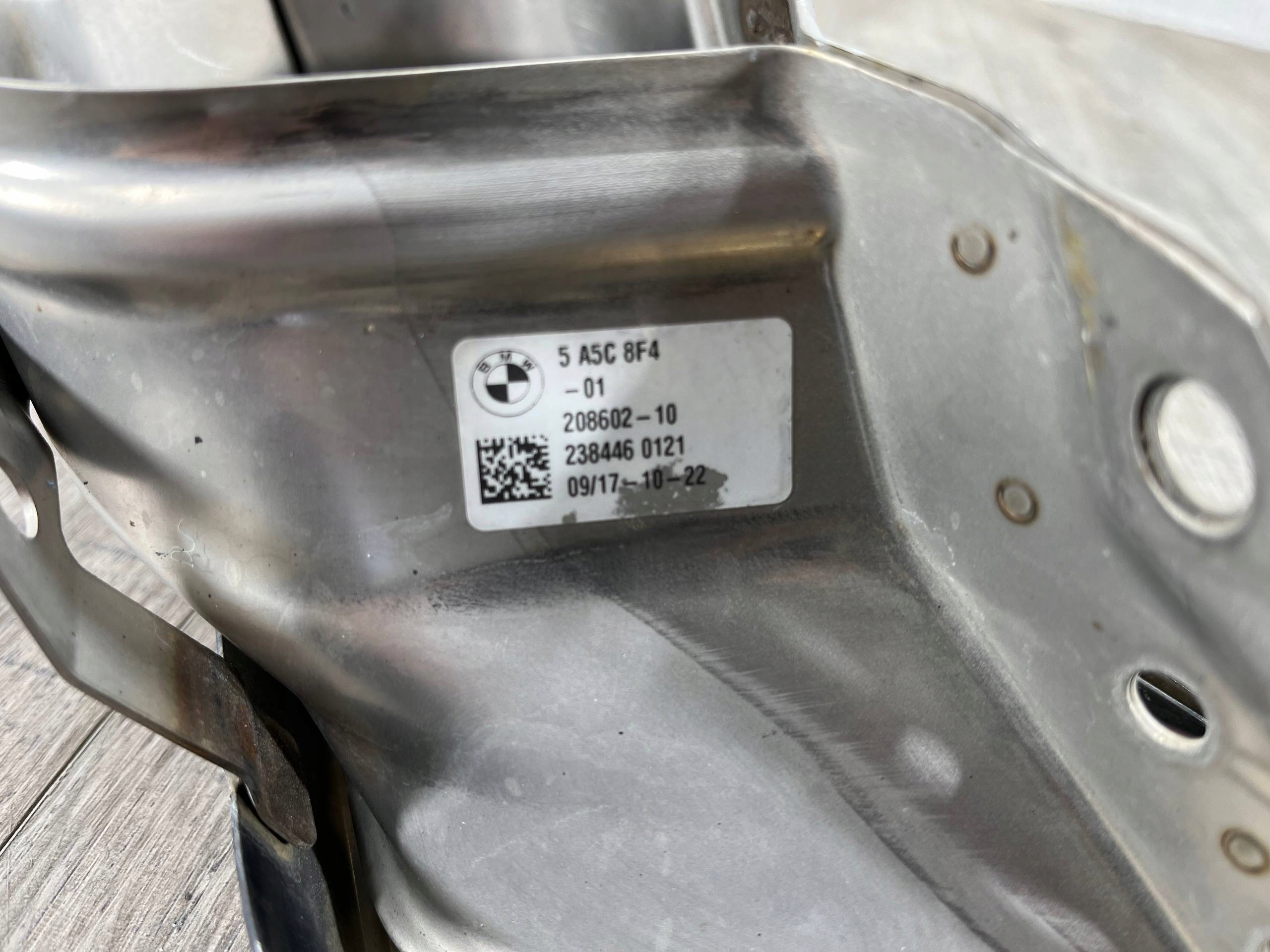 BMW X5 G05 m-packet 2018 -> terminale dello scarico destro 5A5C8F4