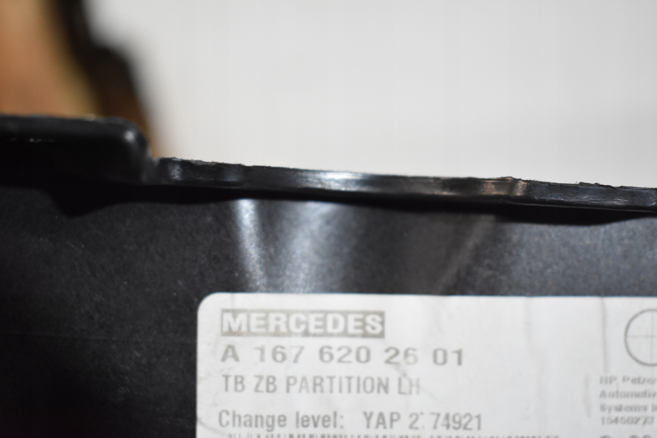 IDEALNA cover partition wall left MERCEDES W167 SUV 1