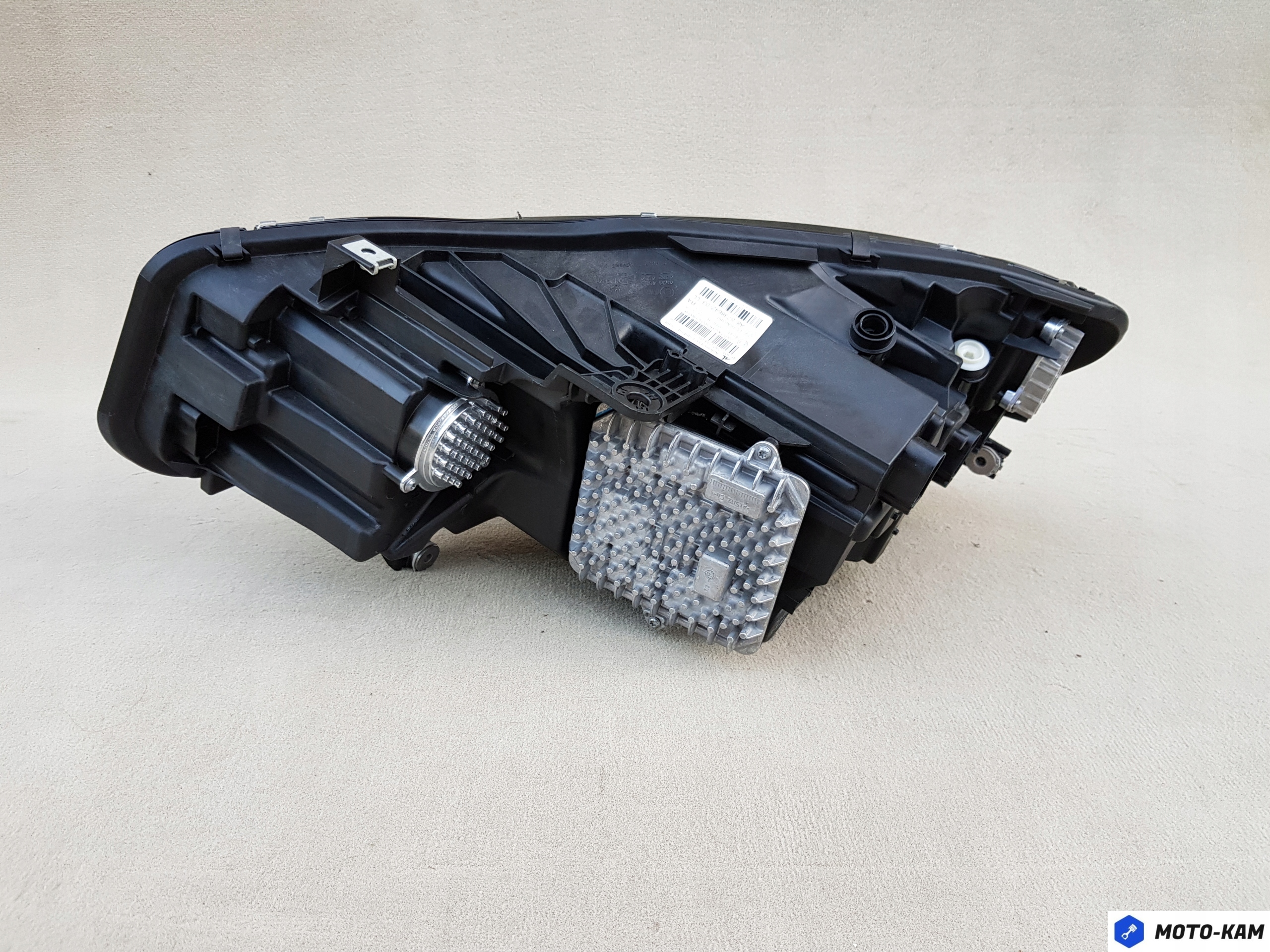 Lampa Przednia prawa 8738642-03 BMW F45 F46 LED Typ samochodu Samochody osobowe