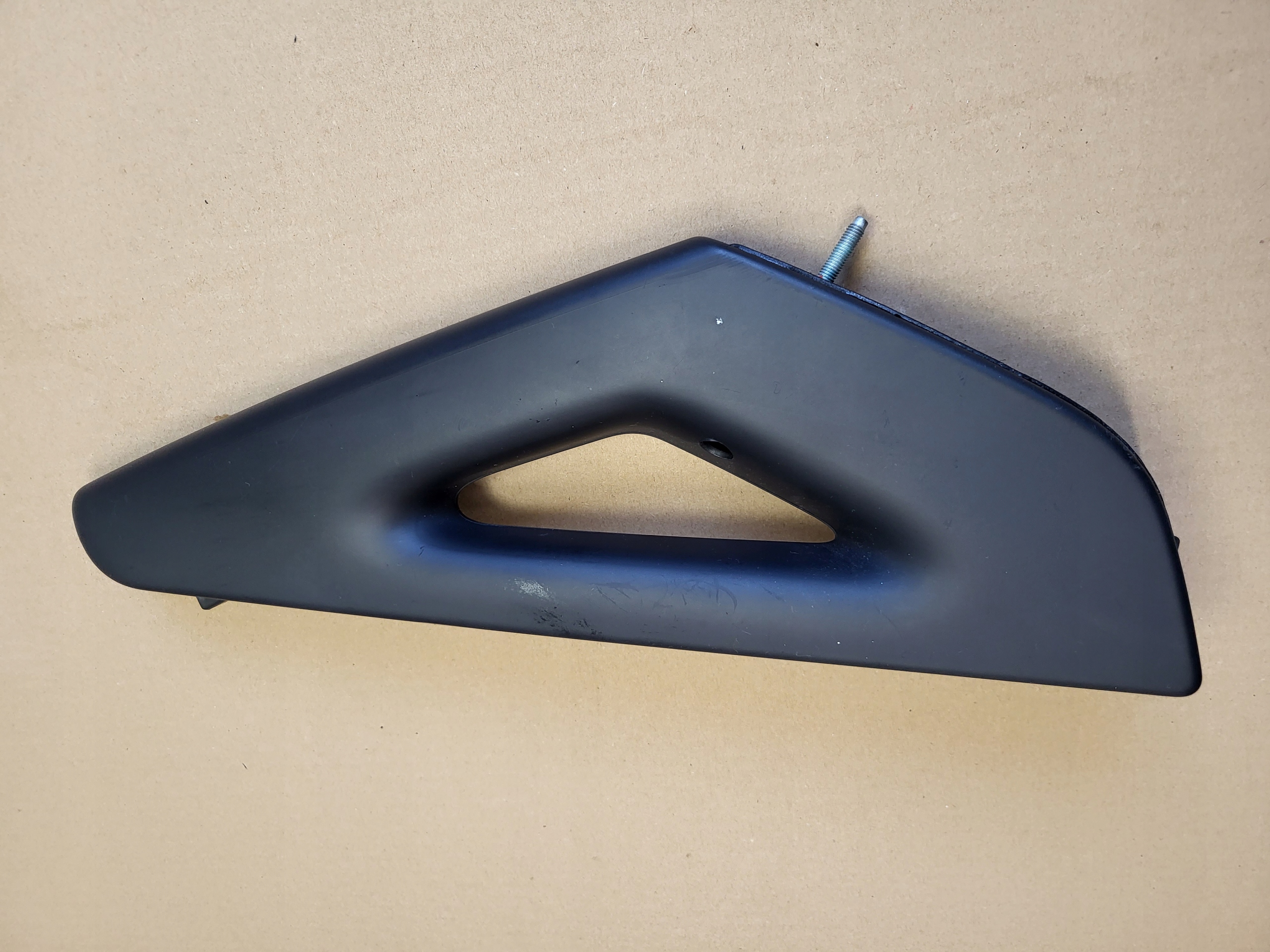 cover bracket spoiler handle TROJKAT TUNELU AUDI A3 8P 8P0880492B OE