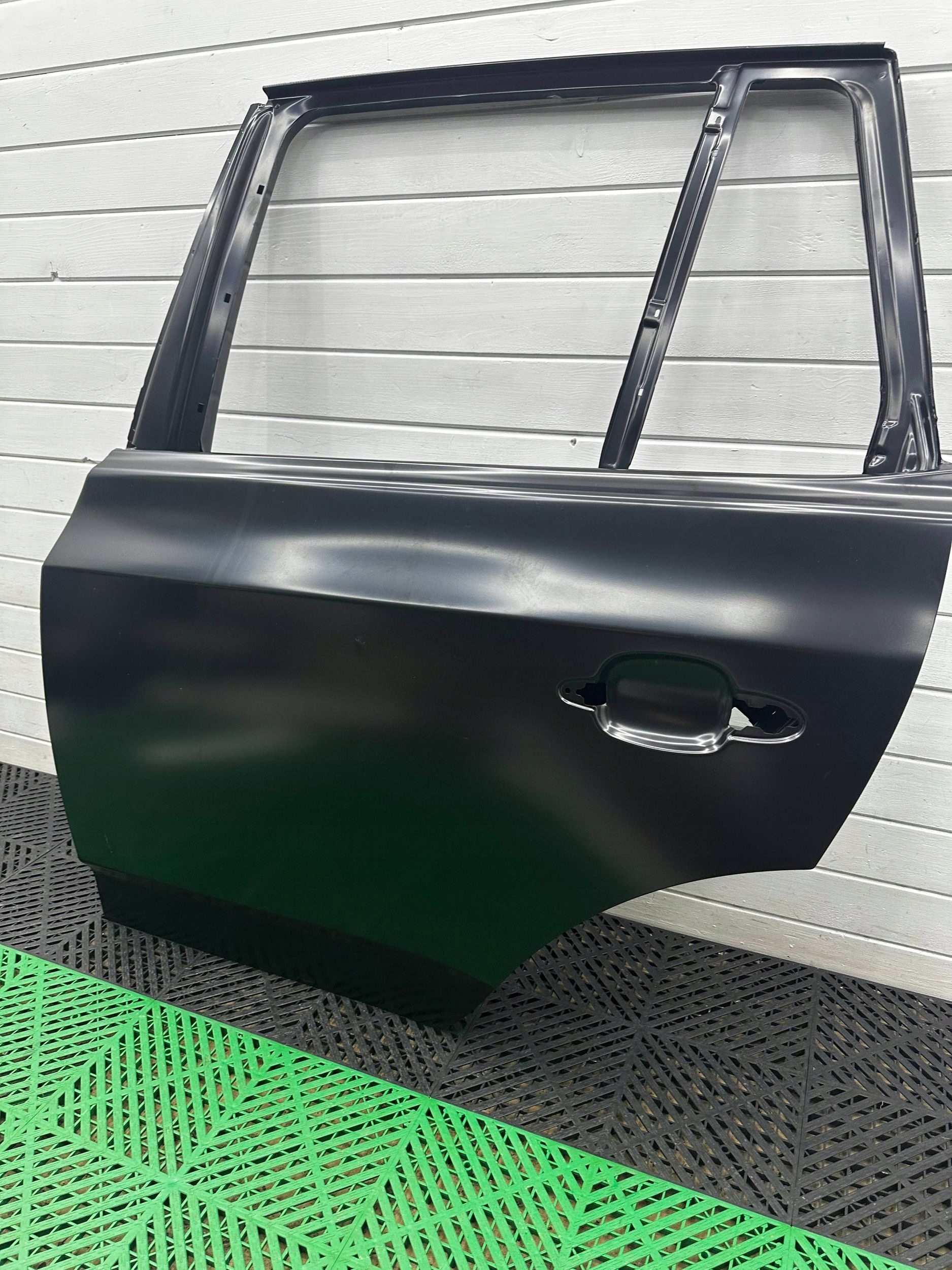 door rear. rear part side left BMW X3 E83 3449337