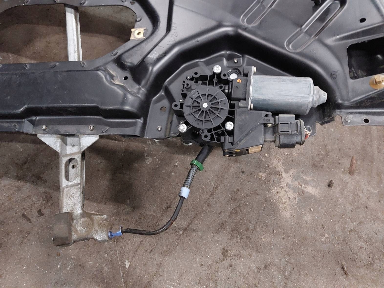 mechanism window regulator left front electrical+ mirror AUDI A6 C4