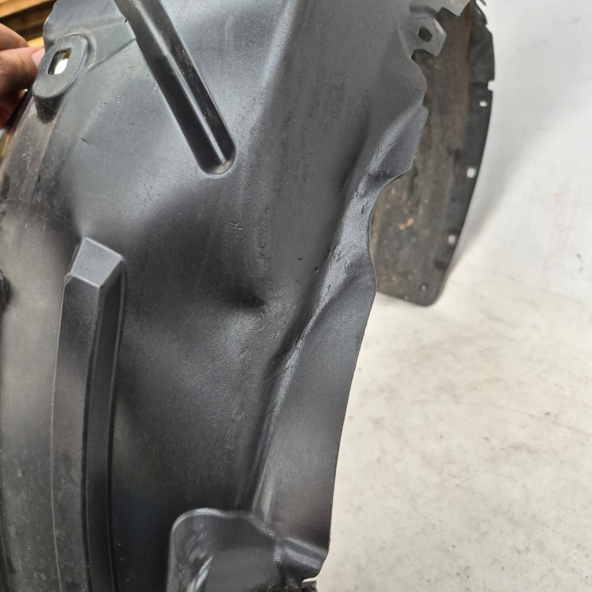 TOYOTA YARIS IV 19- mudguard left front front 53876-K0020