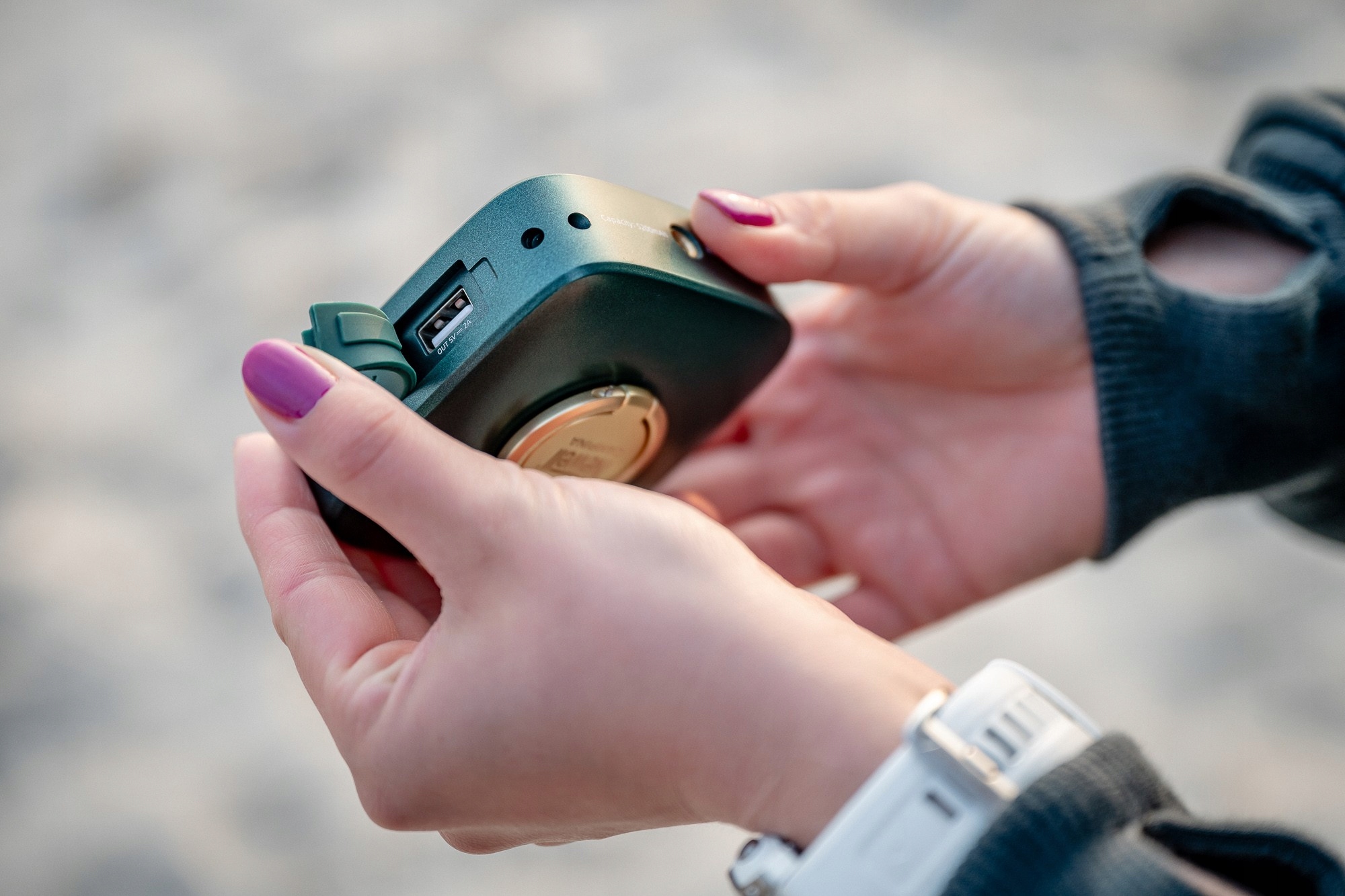 Lampa LED Newell Campina 5200 mAh IP64 Materiał aluminium