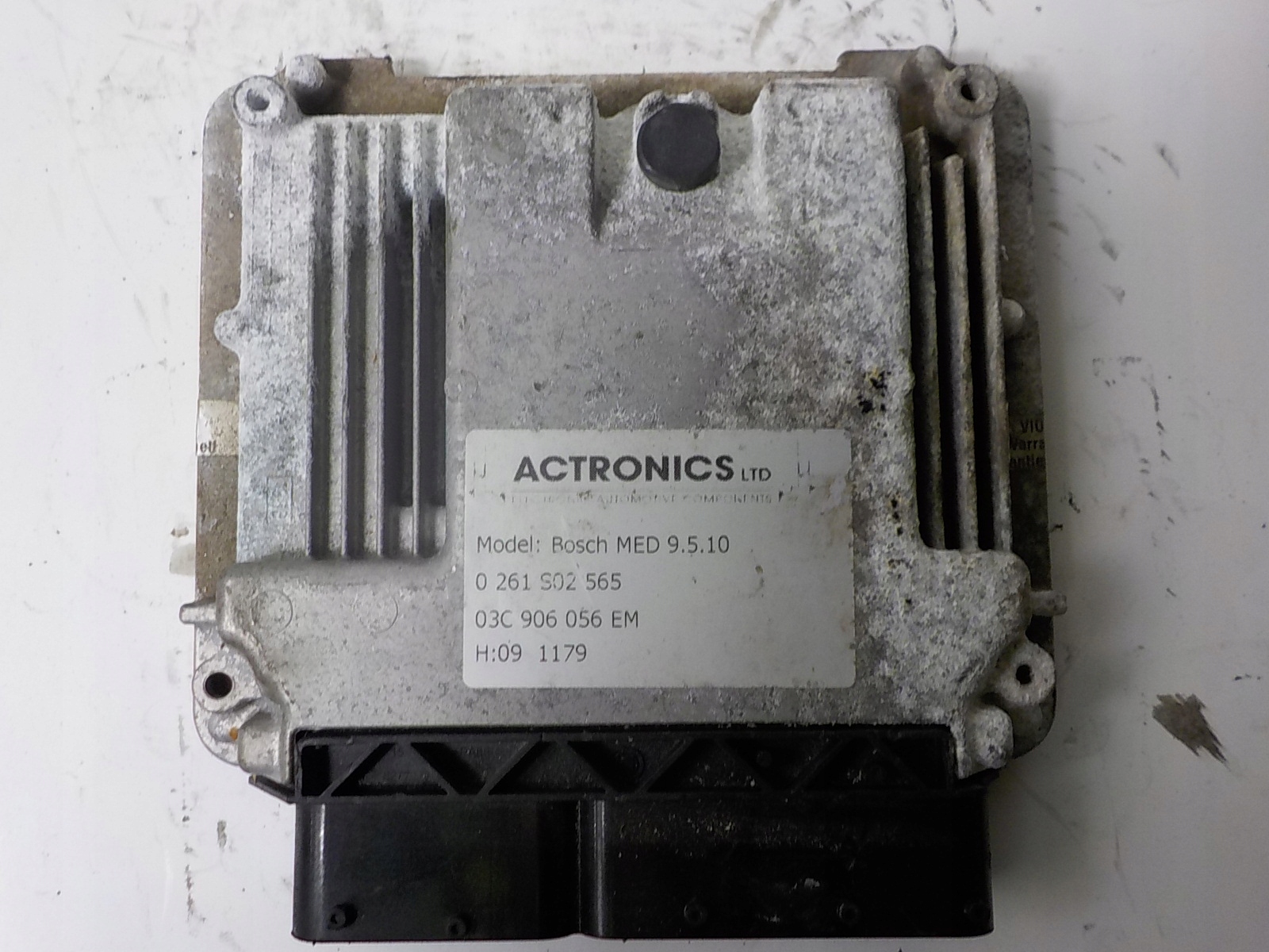VW computer control unit 03C906056EM 0261S02565