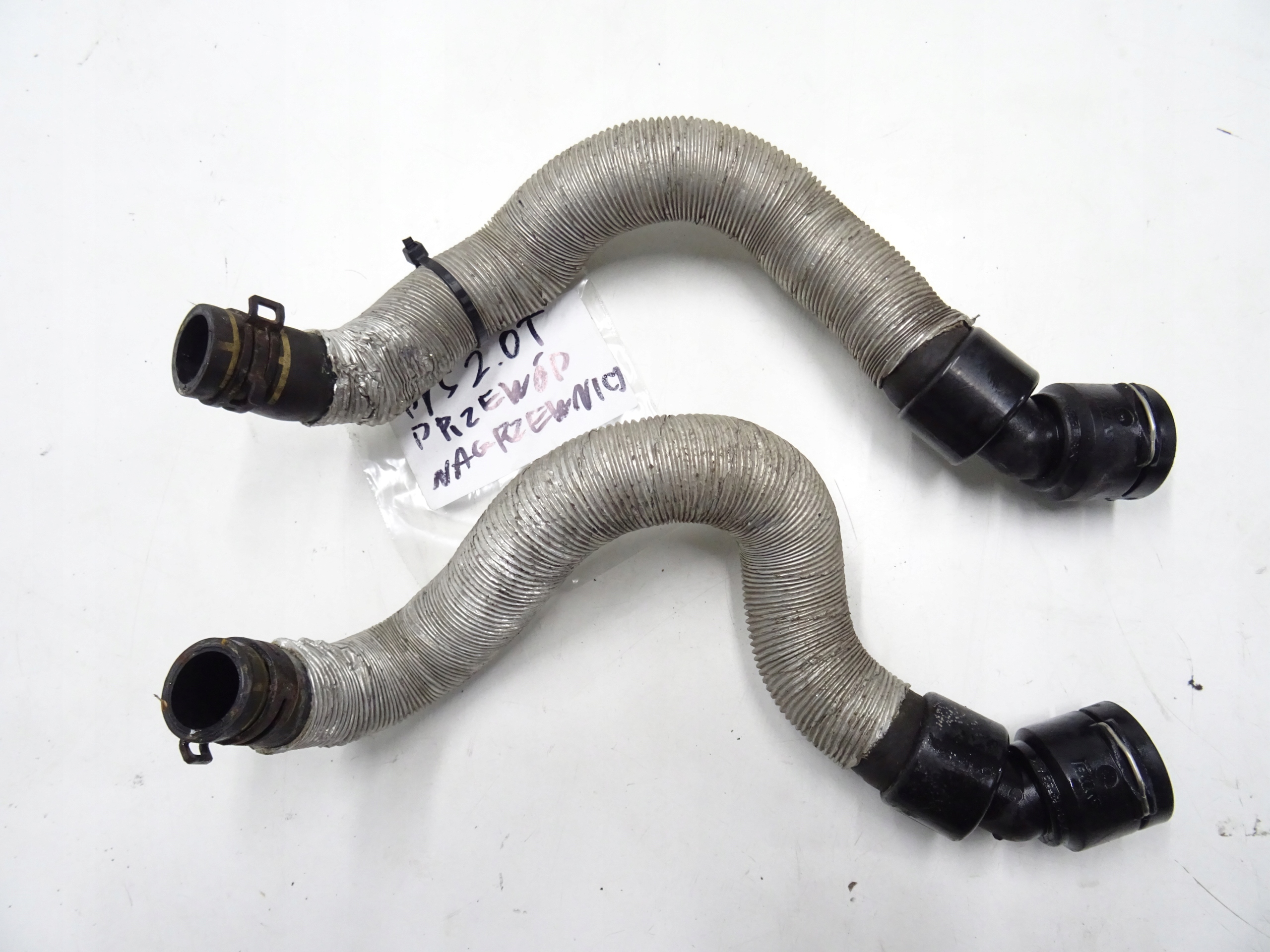 opel INSIGNIA A 2.0 патрубок воды нагреватель