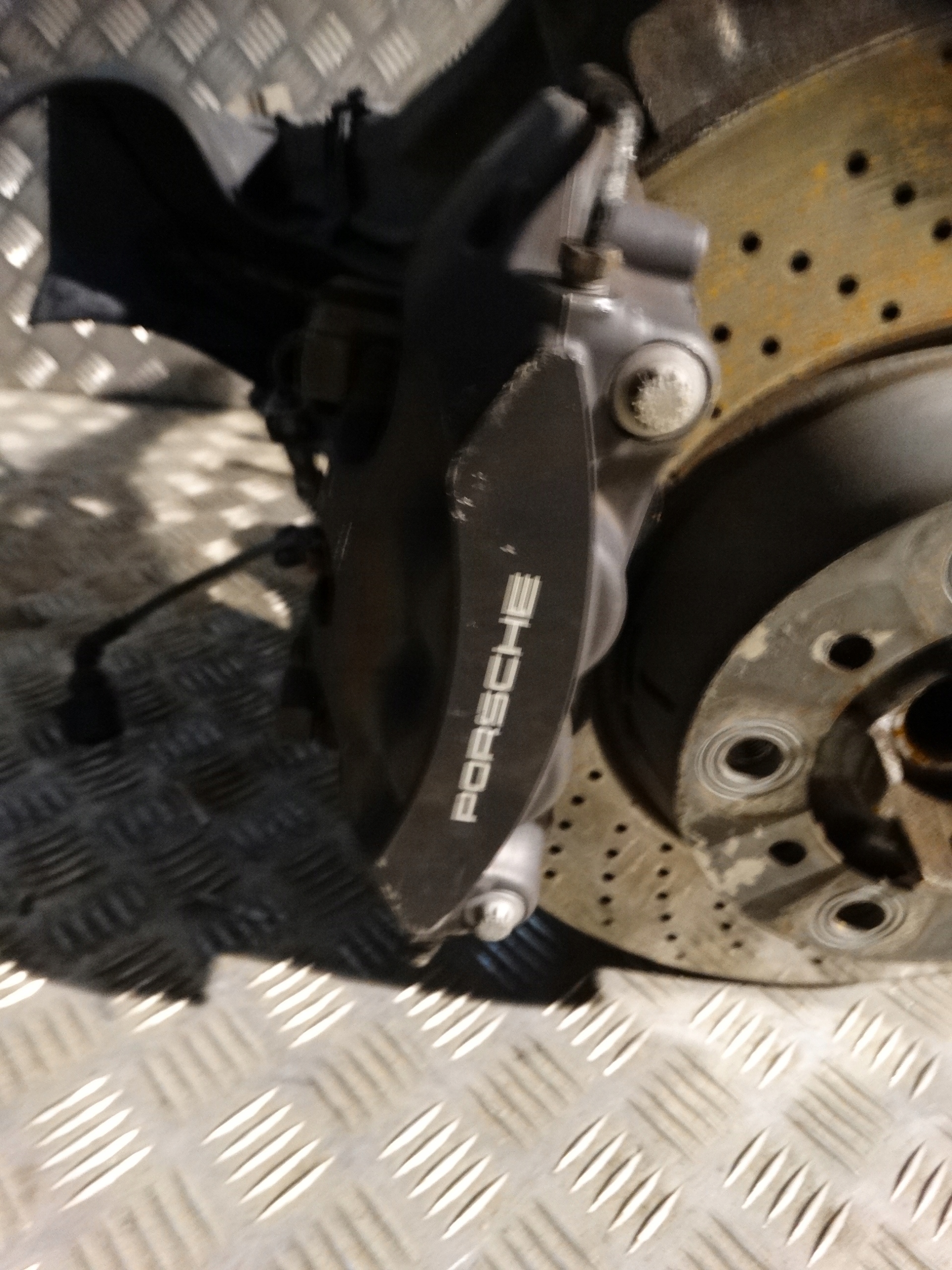 IDEALNE sususpension rear. right PORSCHE 992 1