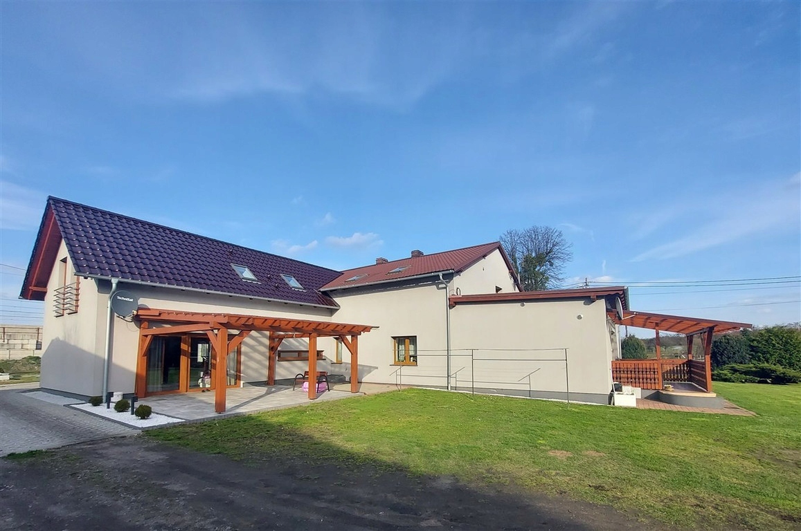 Dom, Strzelce Opolskie, Strzelce Opolskie, Strzelecki, 380 m²
