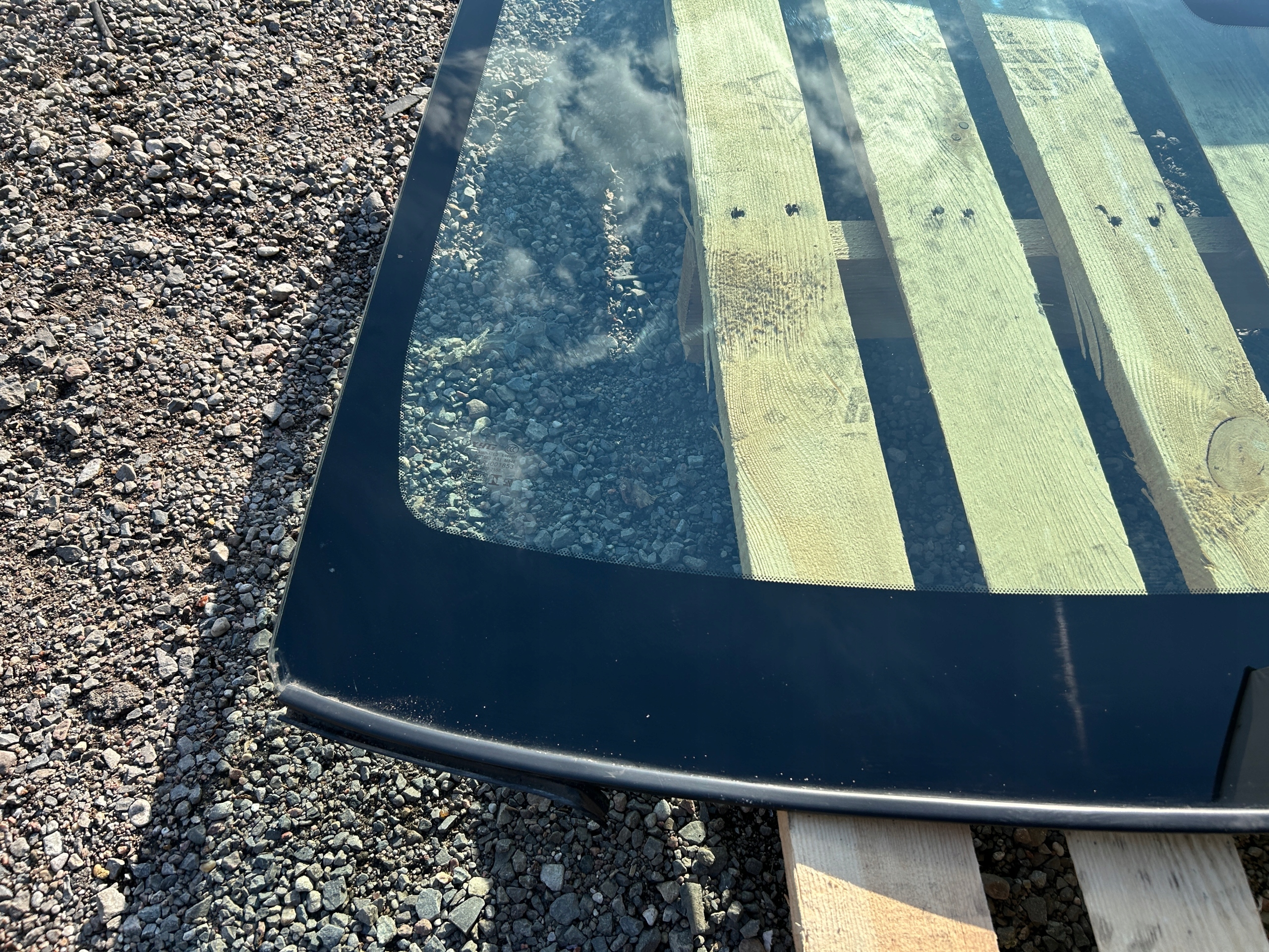 window iron front front Chevrolet Camaro Coupe 2009-2015