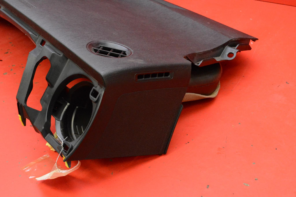 dashboard instrument panel console cockpit airbag EU TOYOTA YARIS 3 III 10-14