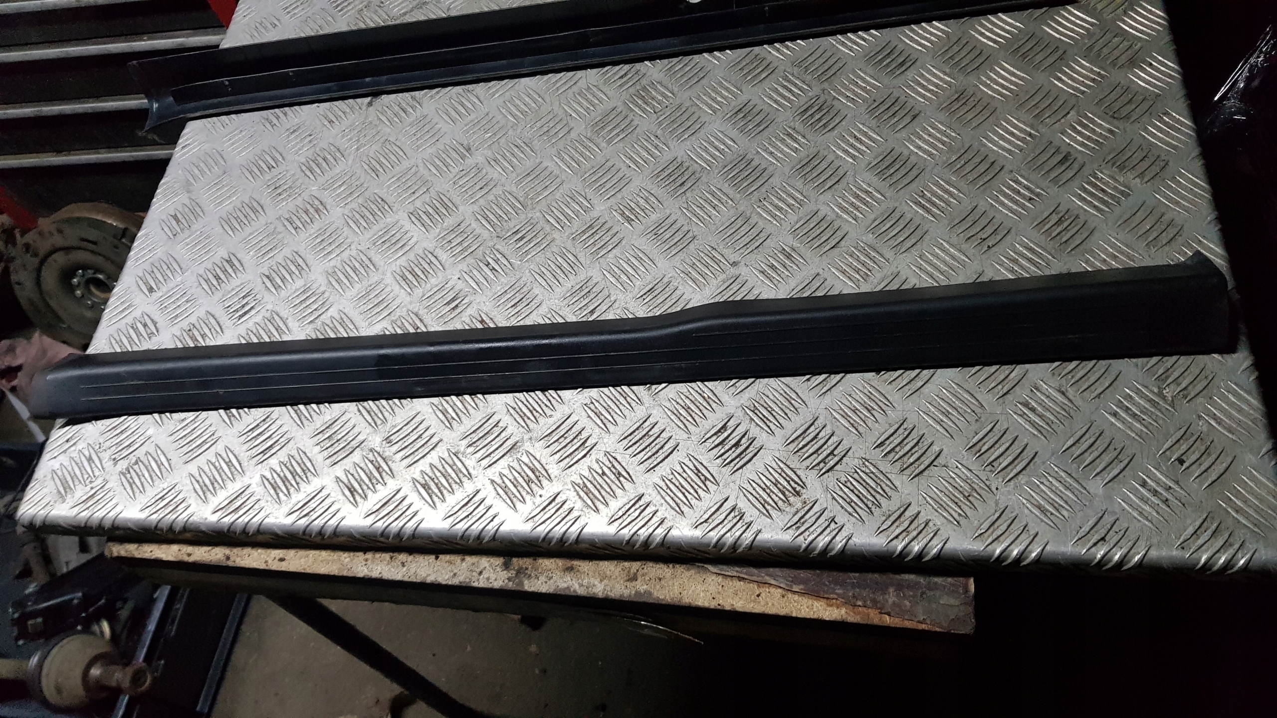 MERCEDES W203 moulding threshold left right COUPE