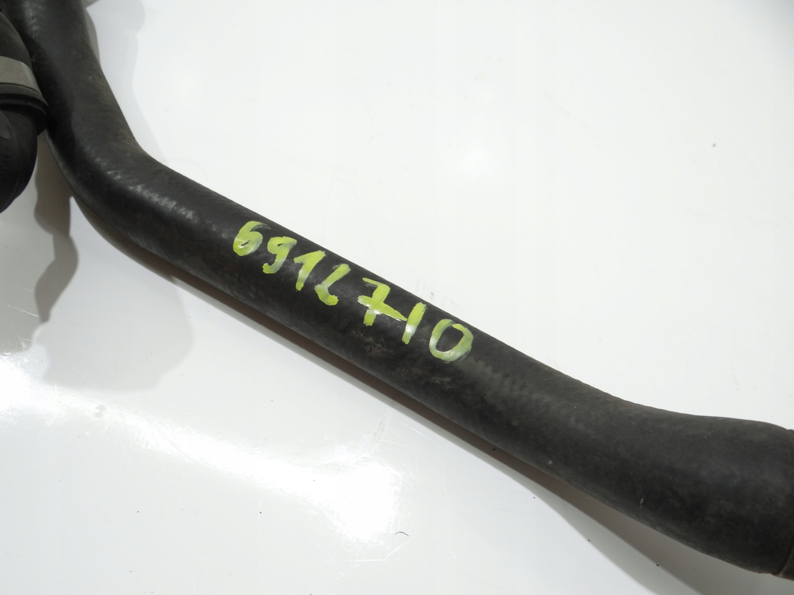 prijenos crijevo vode BMW E60 E61 N62B44A 6912710