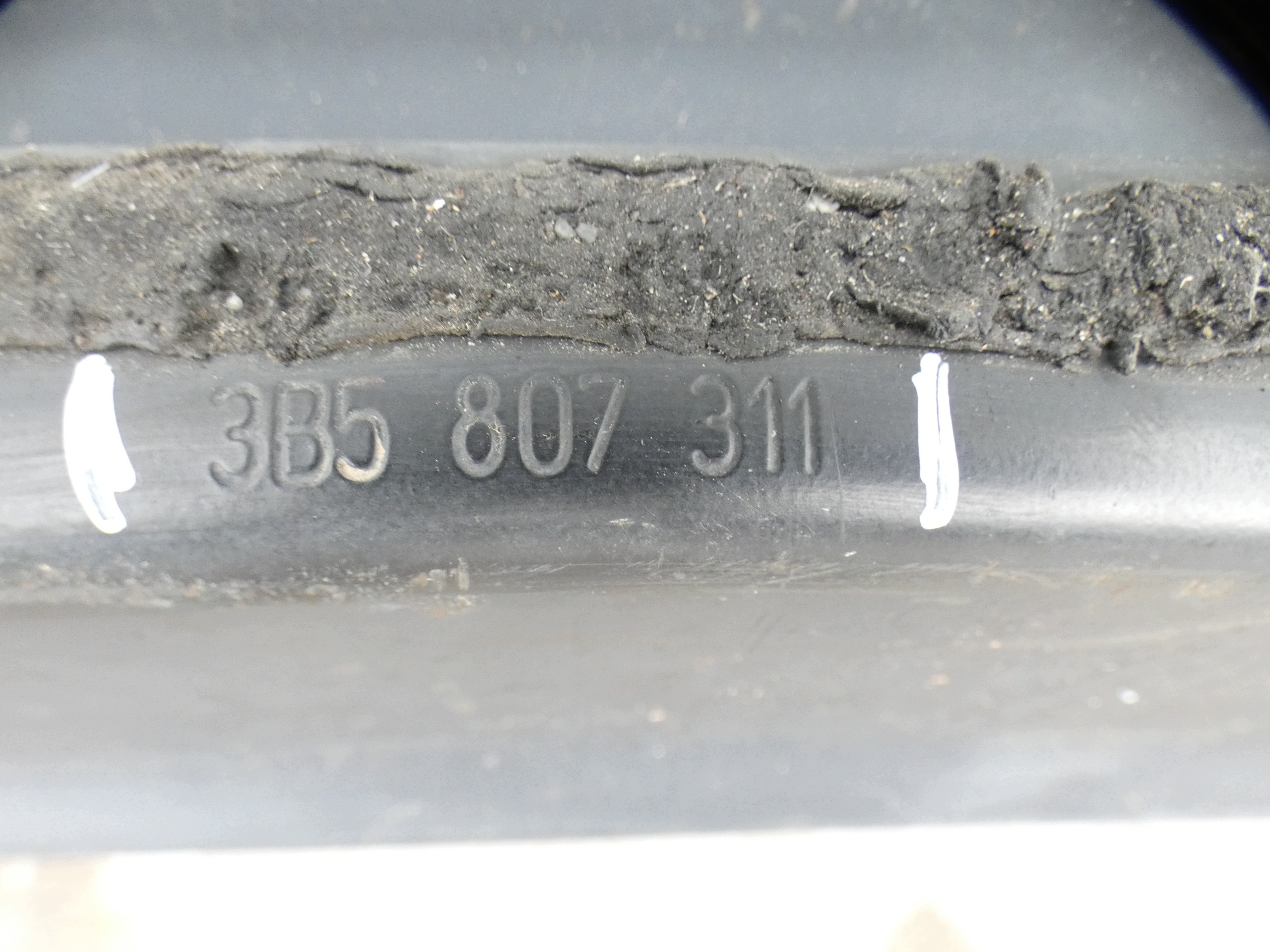 bumper support rear part VOLKSWAGEN PASSAT B5 00