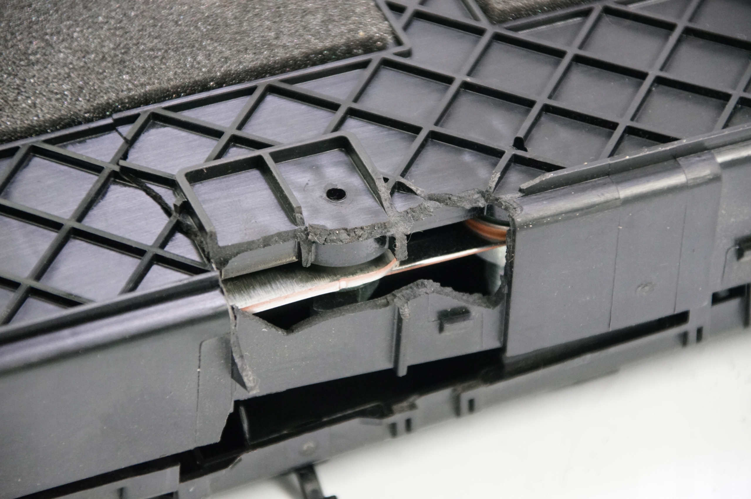 Module fusibles GK2T-14B144-GA FORD TRANSIT MK8