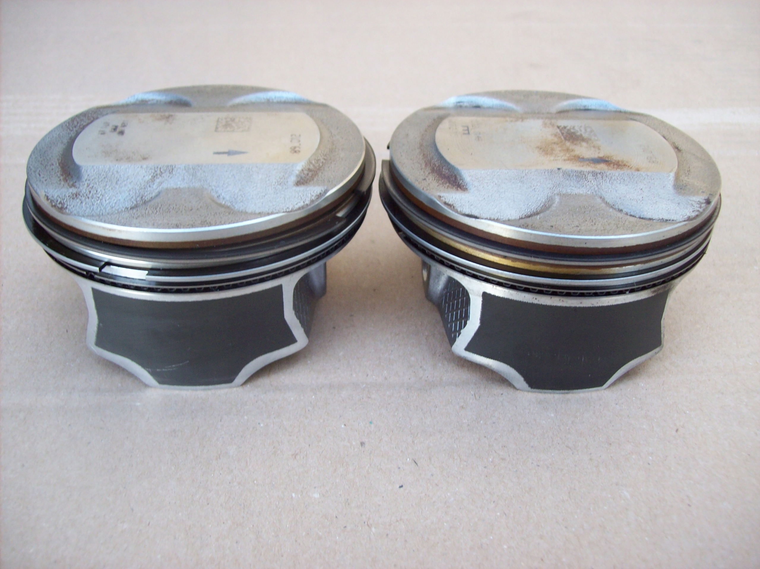 FORD MUSTANG 5.0 GT ПОРШЕНЬ