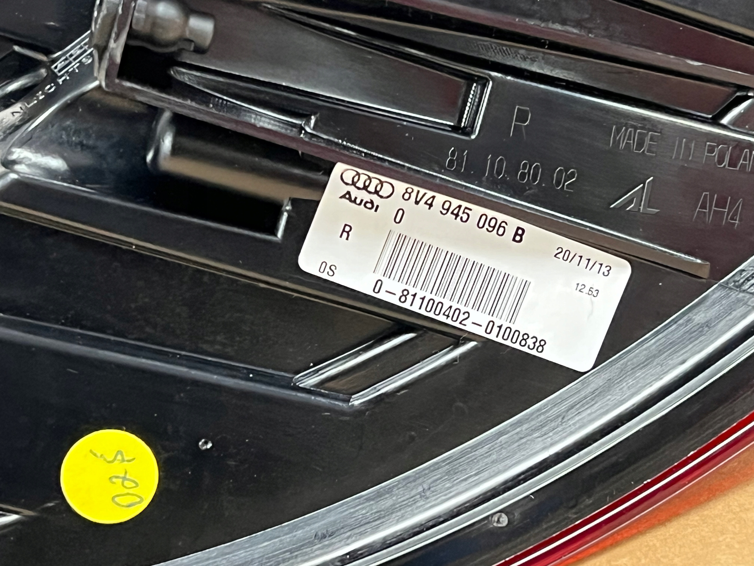 AUDI A3 8V LAMPA TYŁ LED 8V4945096B Strona zabudowy prawa