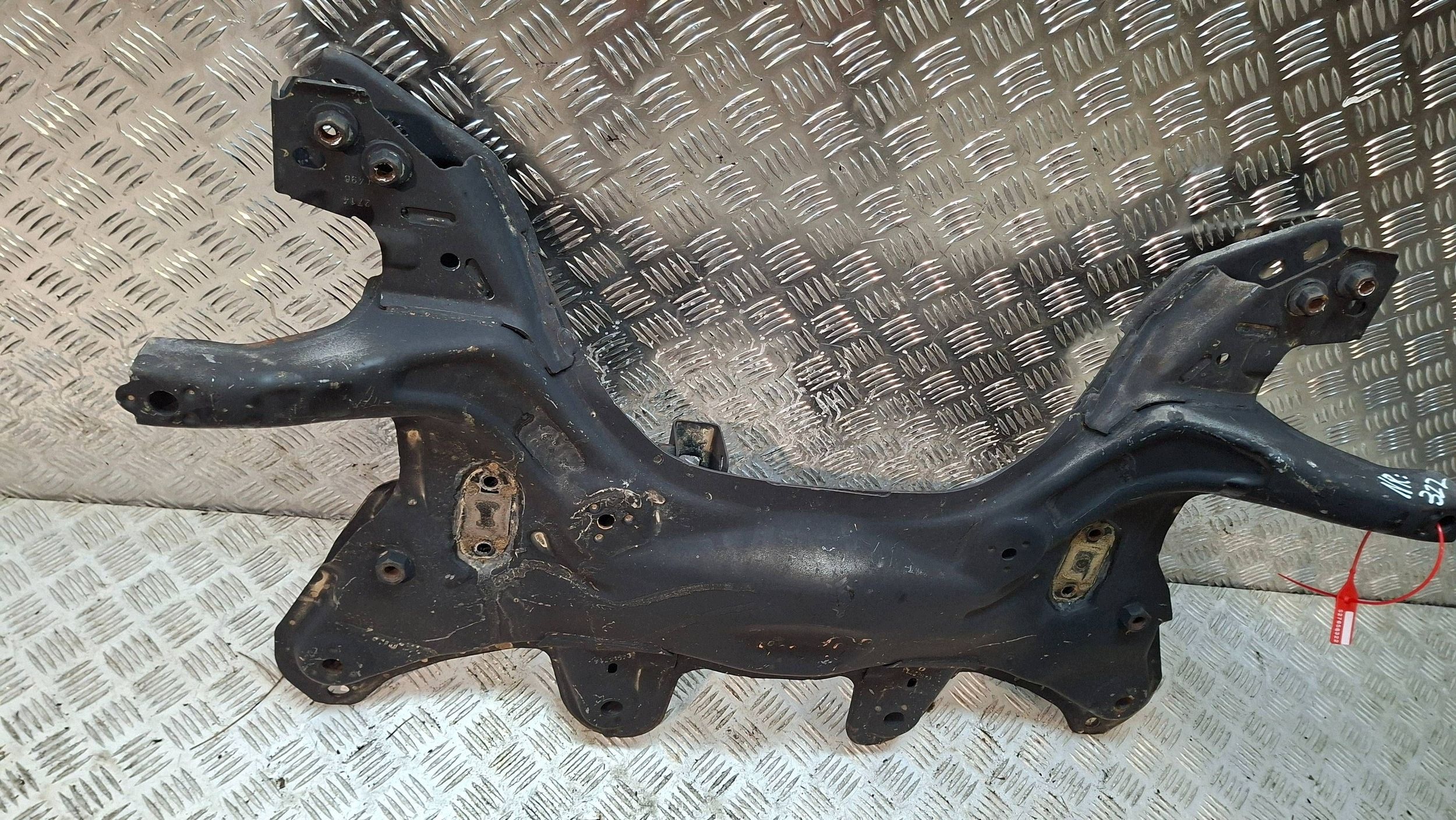 axle beam front FIAT PANDA III 2012