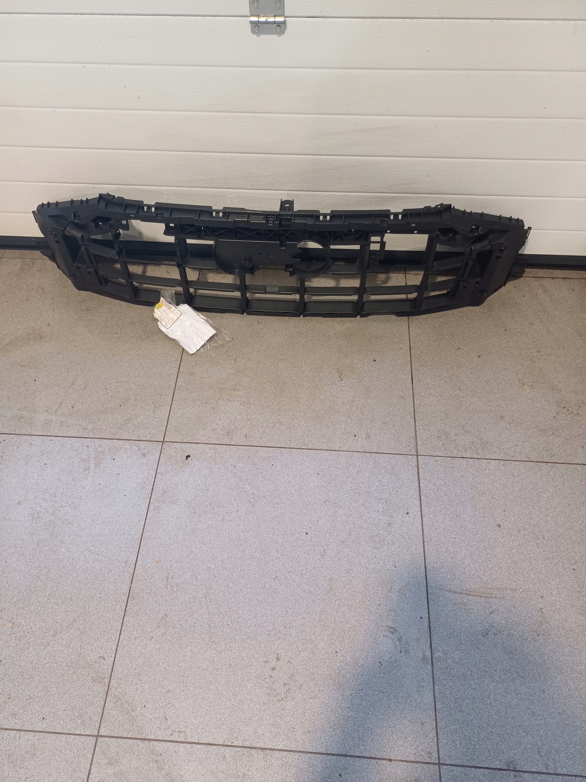 pillar GRILA grille AUDI Q8 4M0807233A