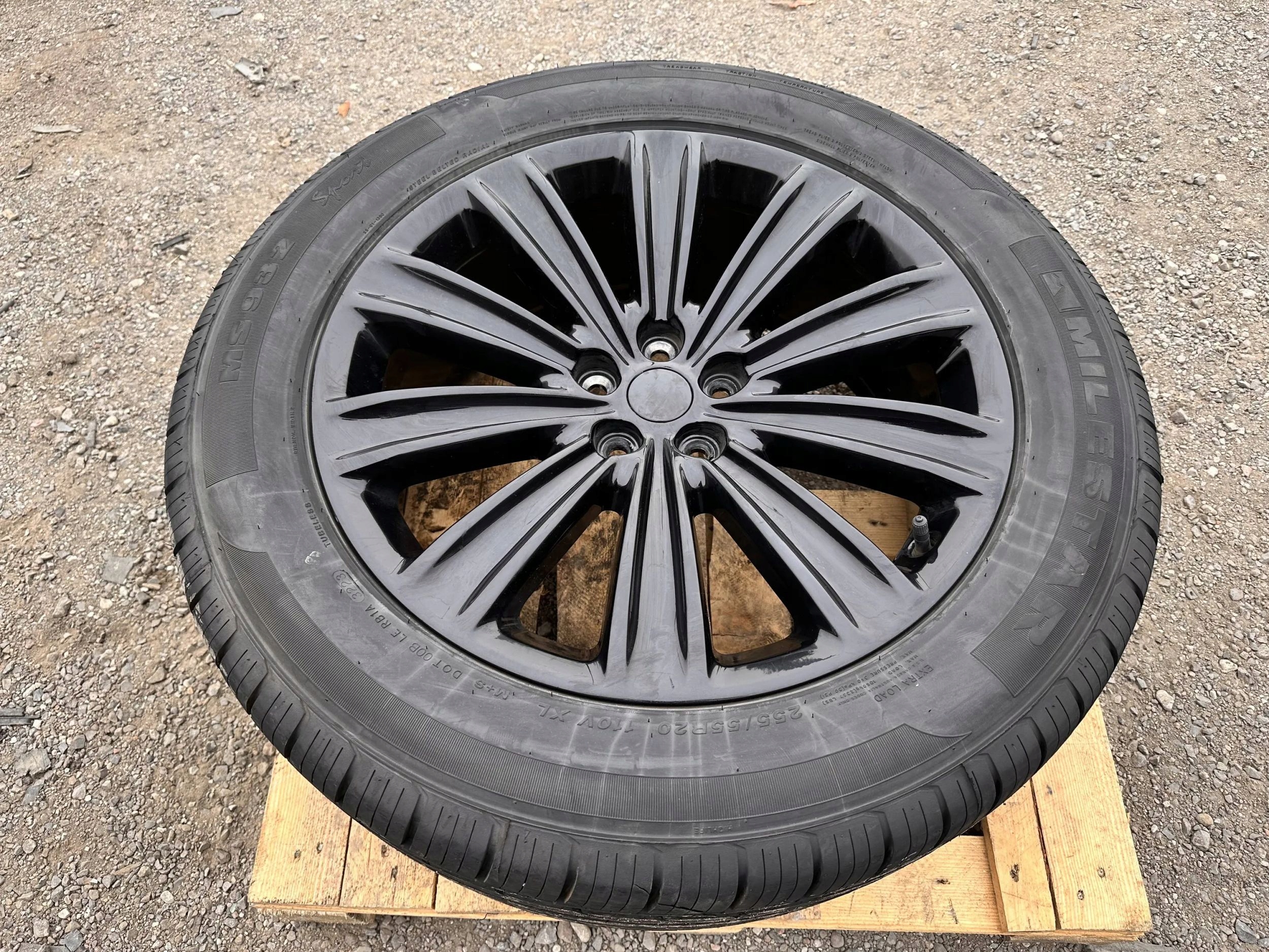 kolo kola disk disk 20" 255/55/20 20x8jx37.5 Ford Explorer 2020+