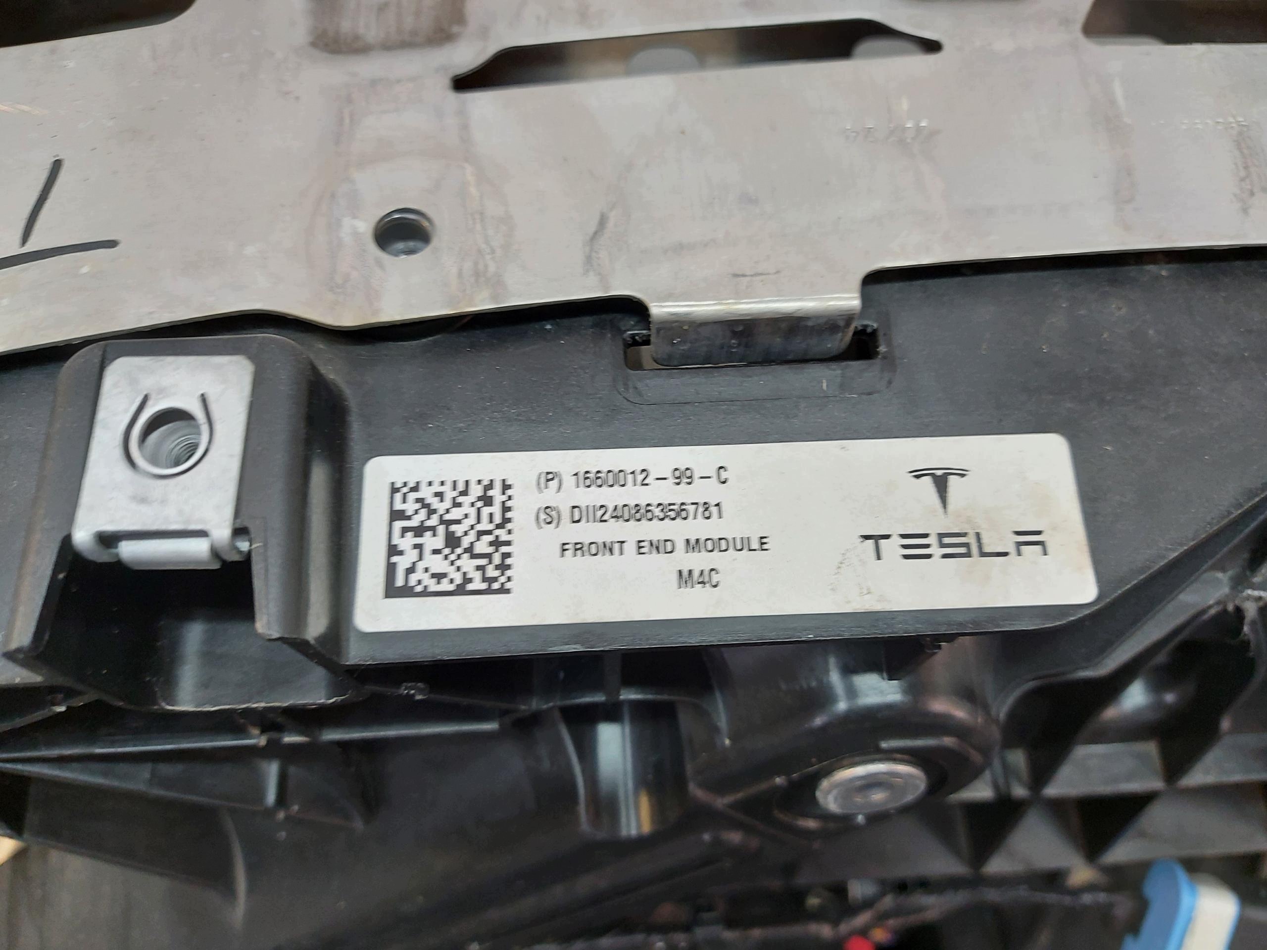 TESLA MODEL Y 2024r, support panel for radiators radiator KOMPLET 1660012-99-C-JLK01