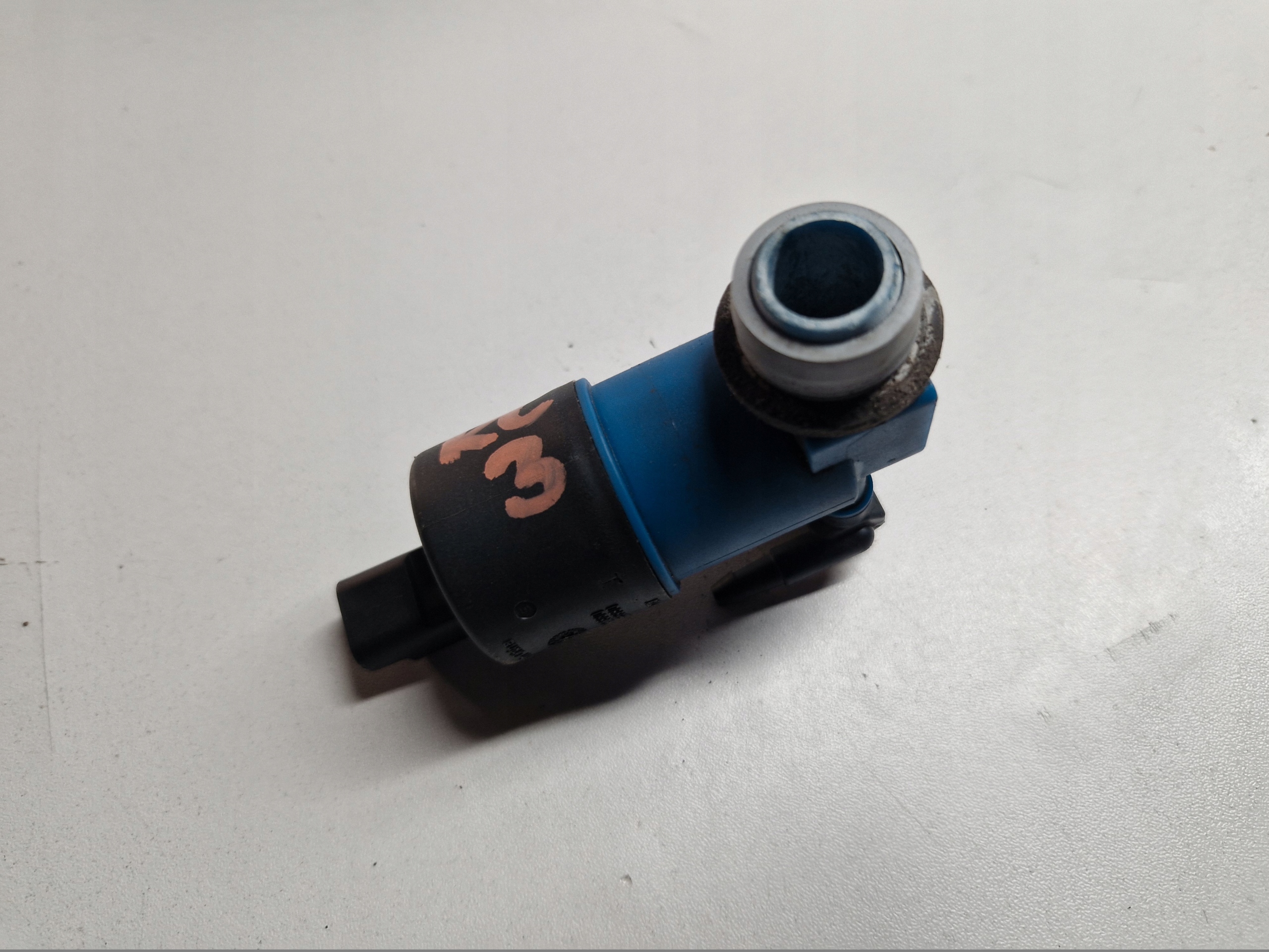 RENAULT CLIO III 3 pump tank washers 9641553880
