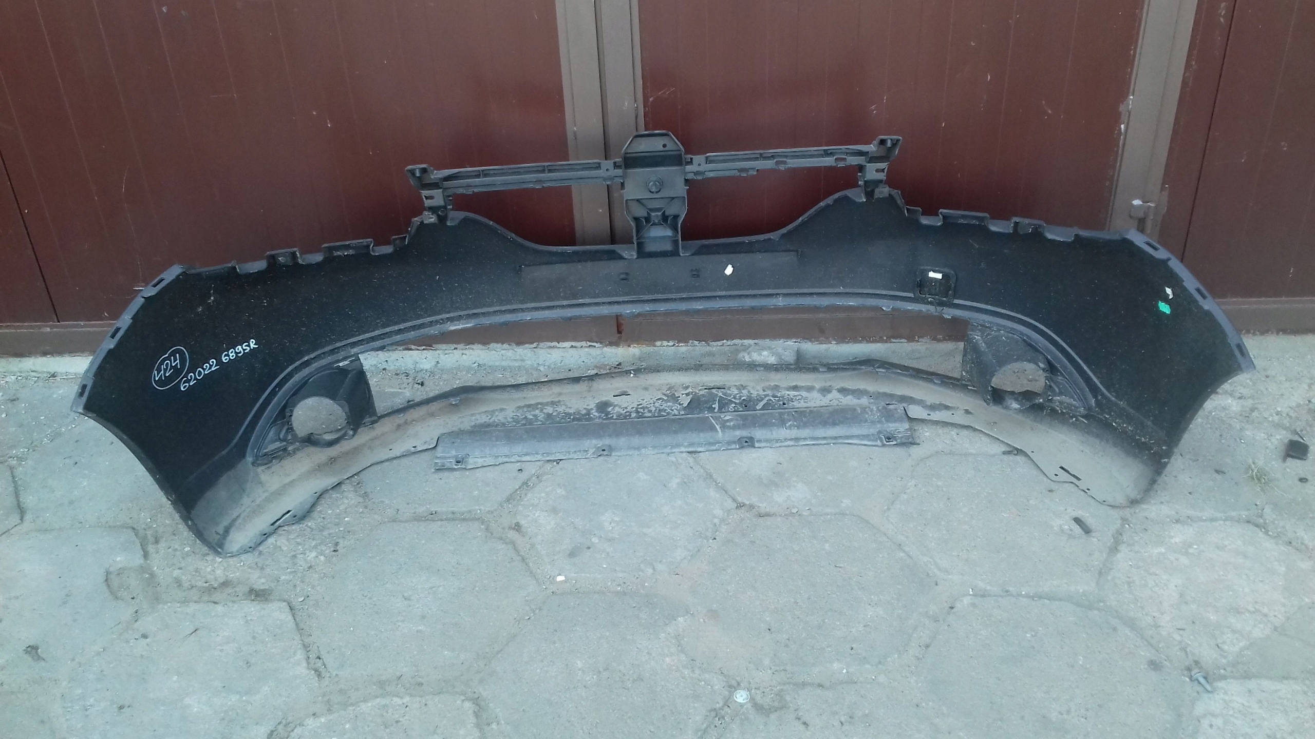 ZDERZAK PRZEDNI DACIA LOGAN II ORYGINAŁ 620226895R Producent części Renault OE