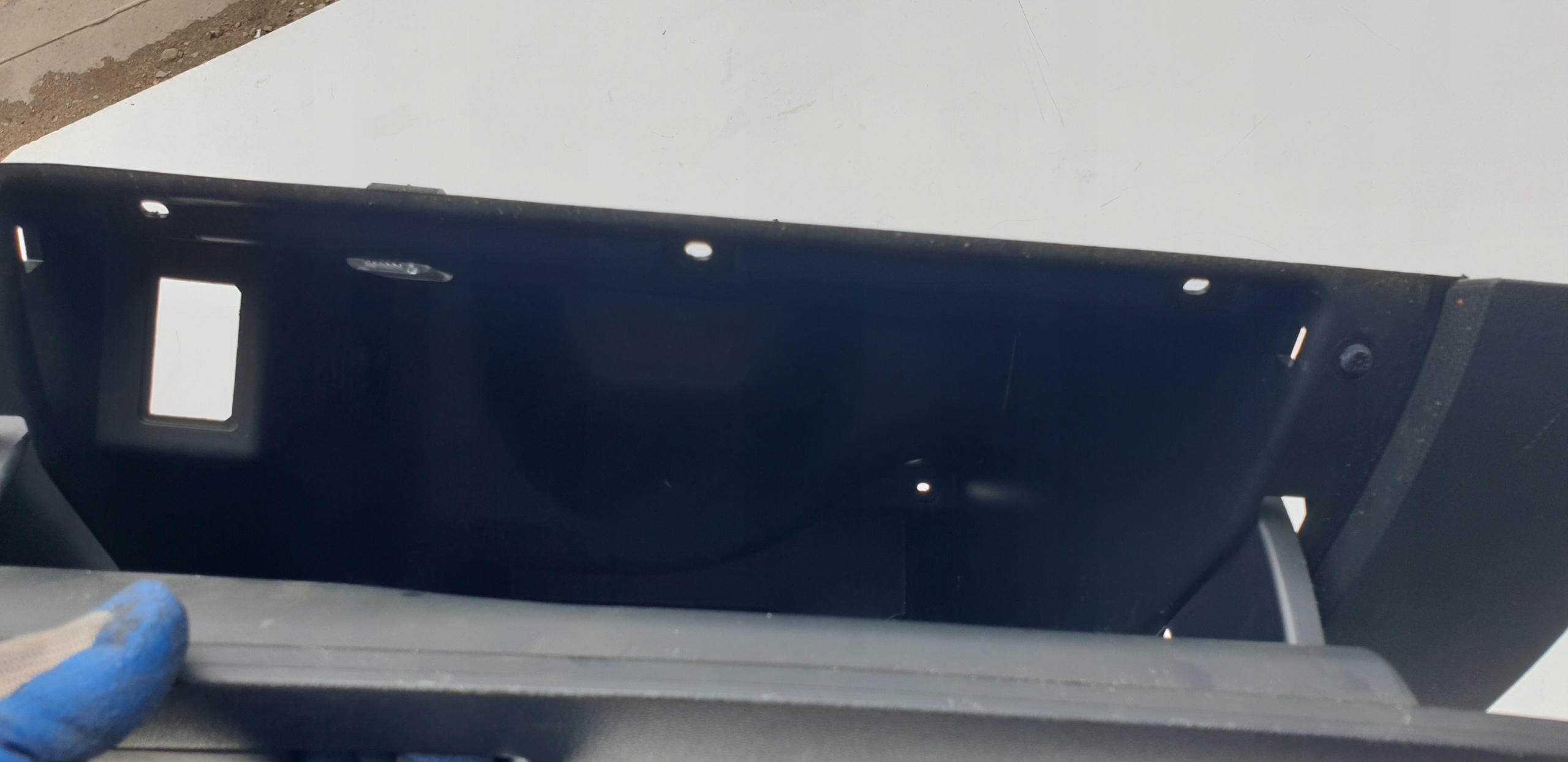 Skoda Rapid Schowek pasażera 5JB857097H Numer katalogowy części 5JB857097H