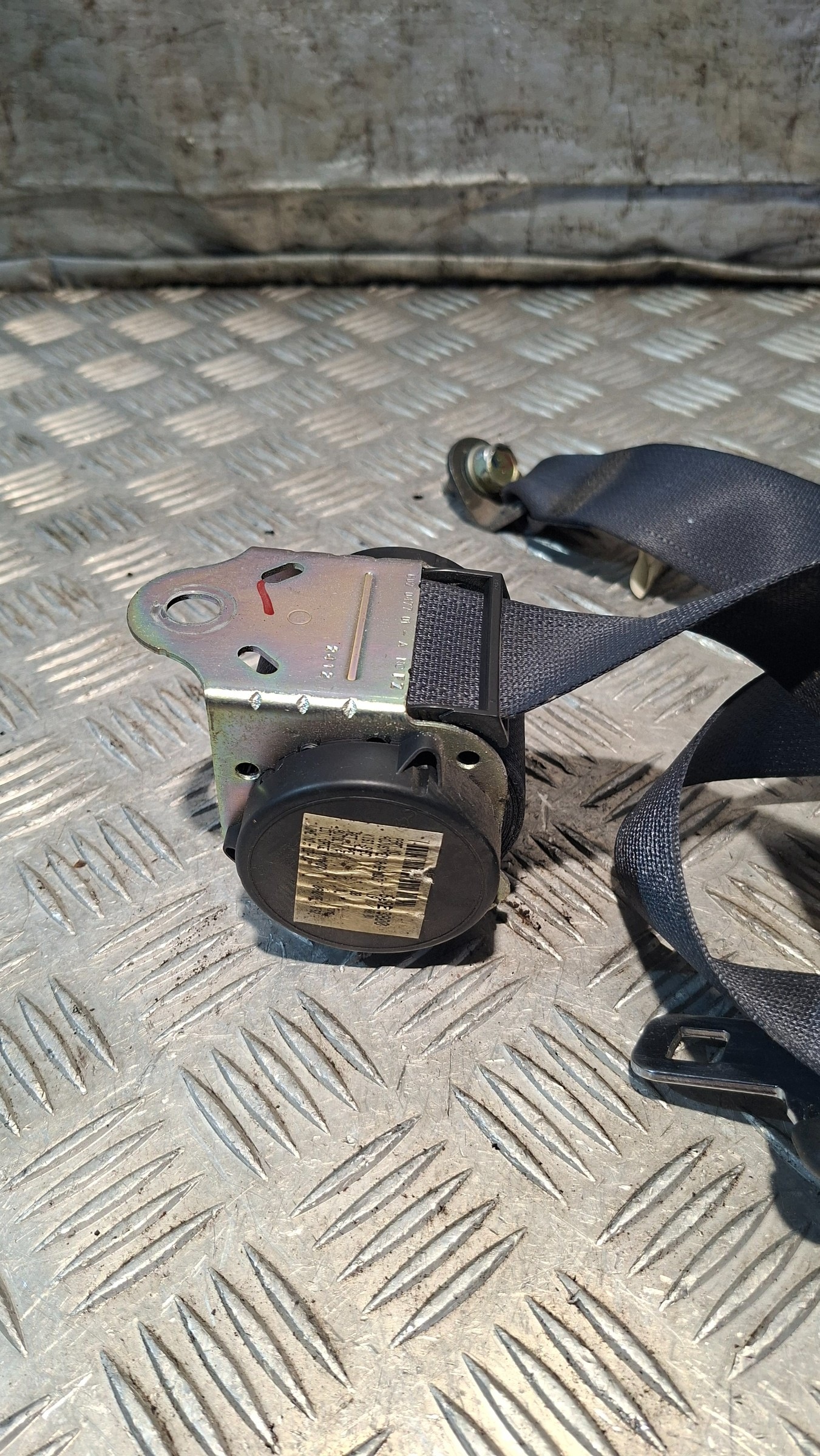 seat belt right rear part CITOREN C-CROSSER