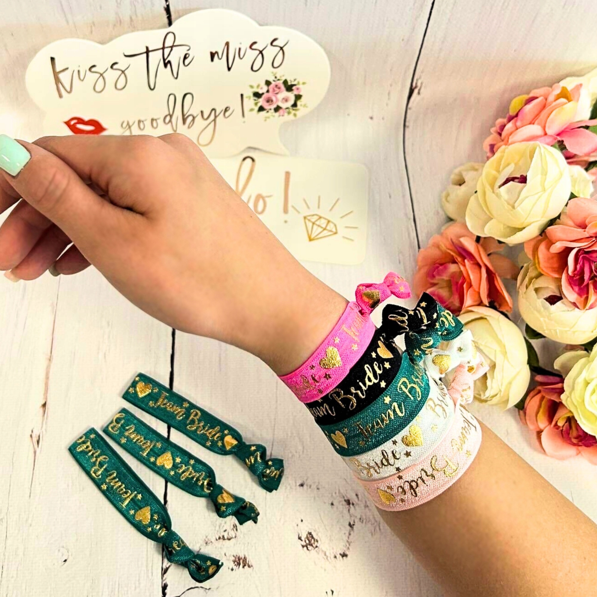 ZESTAW OPASKA NA RĘKĘ BRANSOLETKA WIECZÓR PANIEŃSKI TEAM BRIDE 10 SZT Marka inna