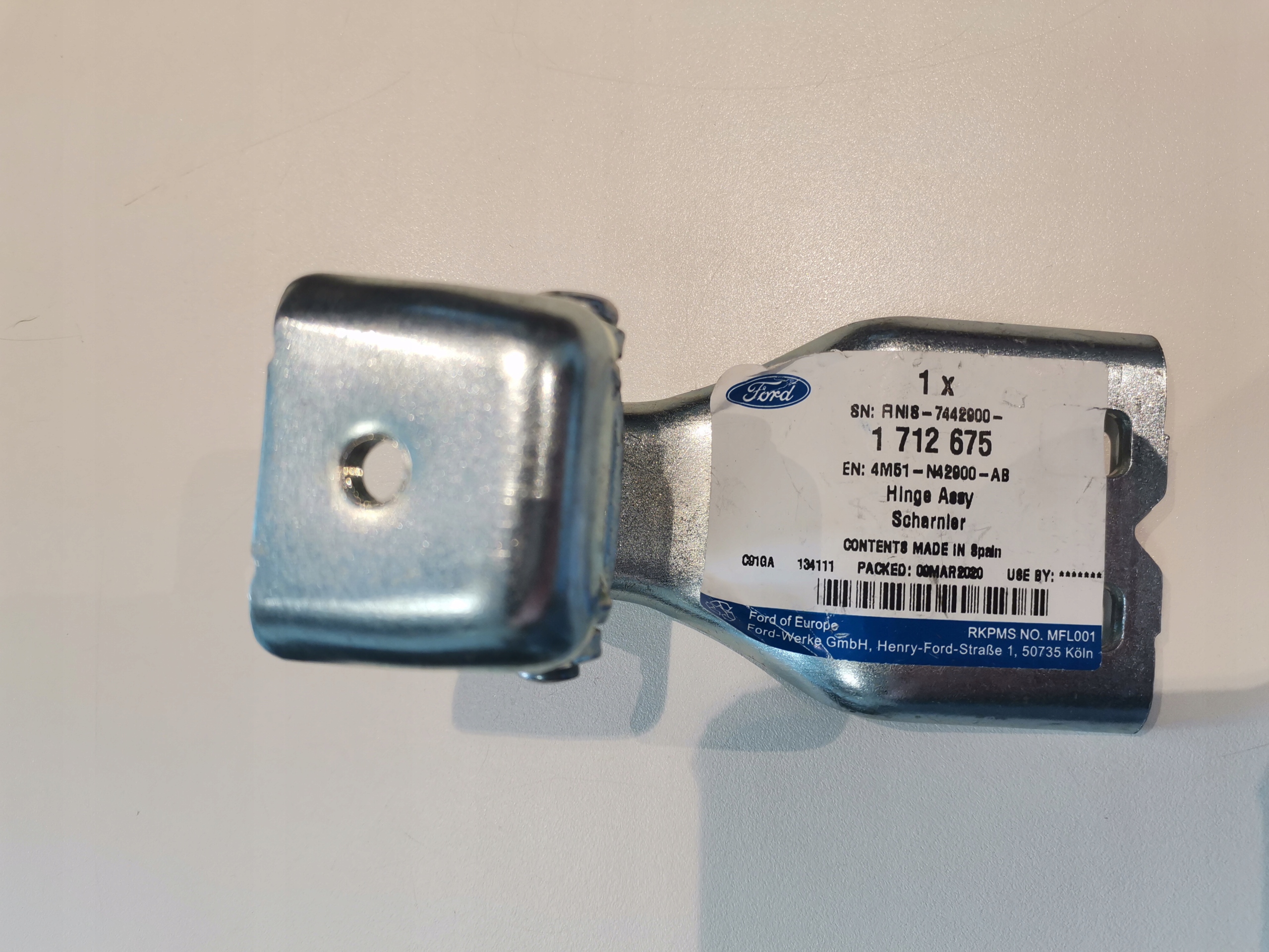 ZAWIAS KLAPY TYLNEJ FORD KUGA 08 12r OE FORD