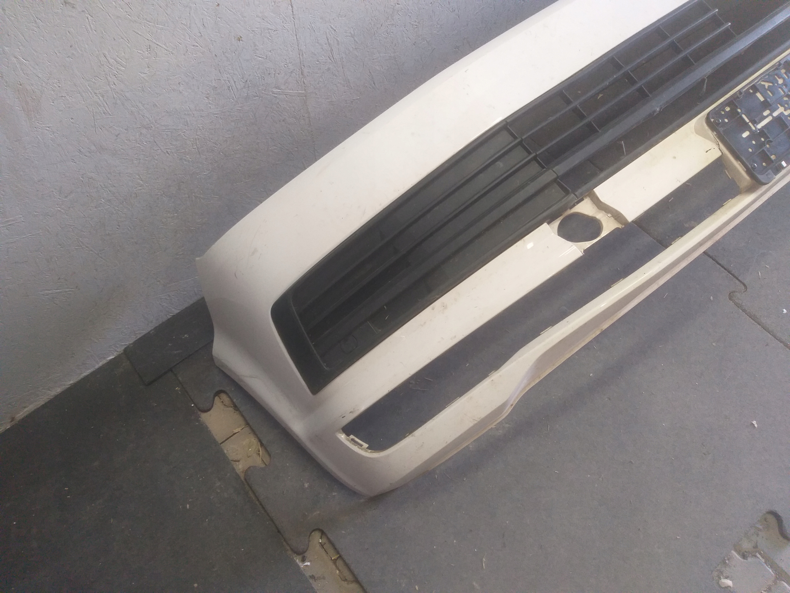 STOSSSTANGE VORNE VW T6