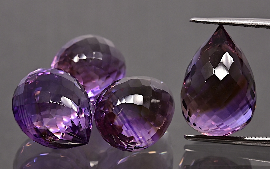 Ametyst fasetovaný rampouchy 12x7,5 mm