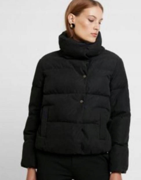 Kiomi Péřová Bunda Černá Kzm L